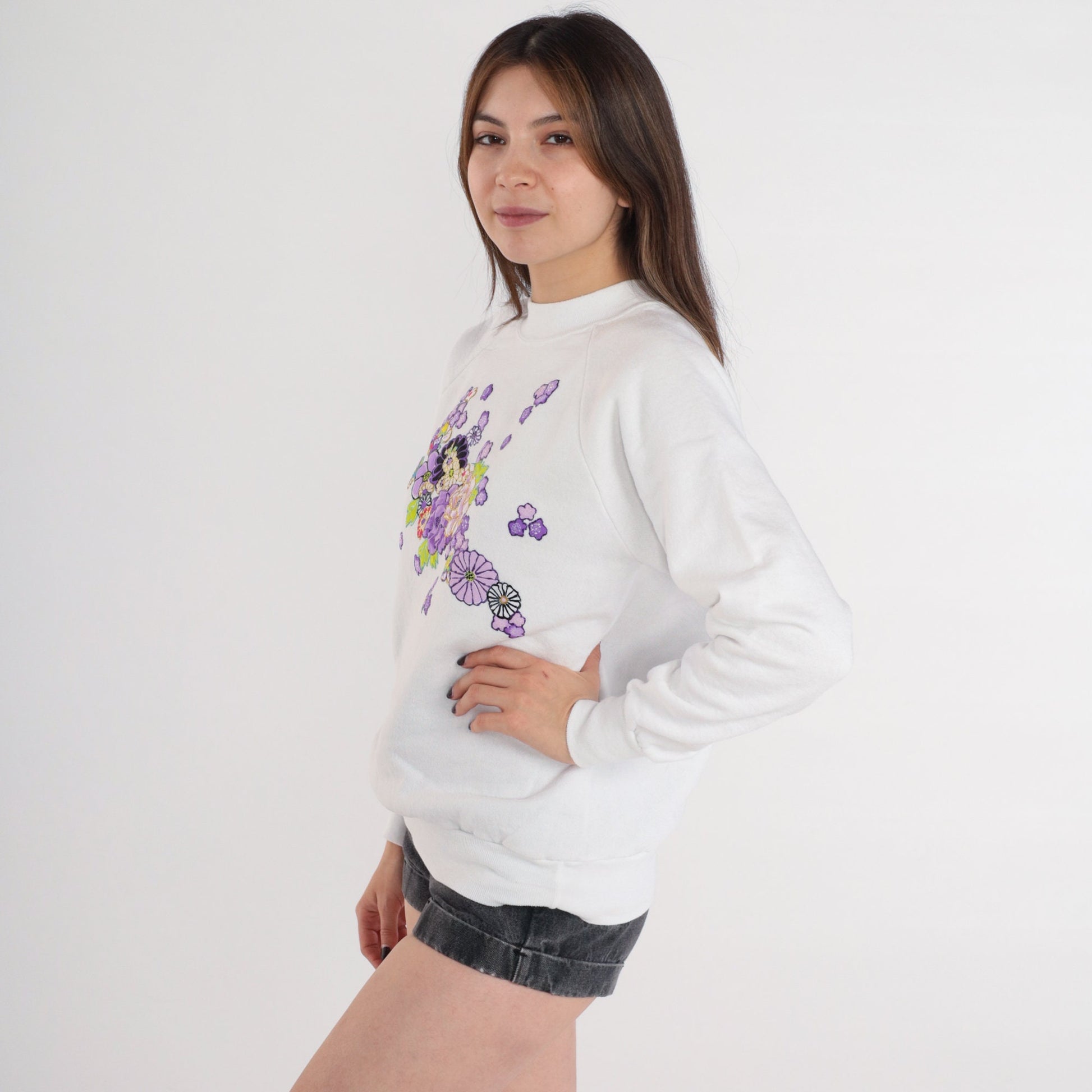 90s Oneita White Raglan Sweatshirt Purple Floral Glitter Graphic Medium