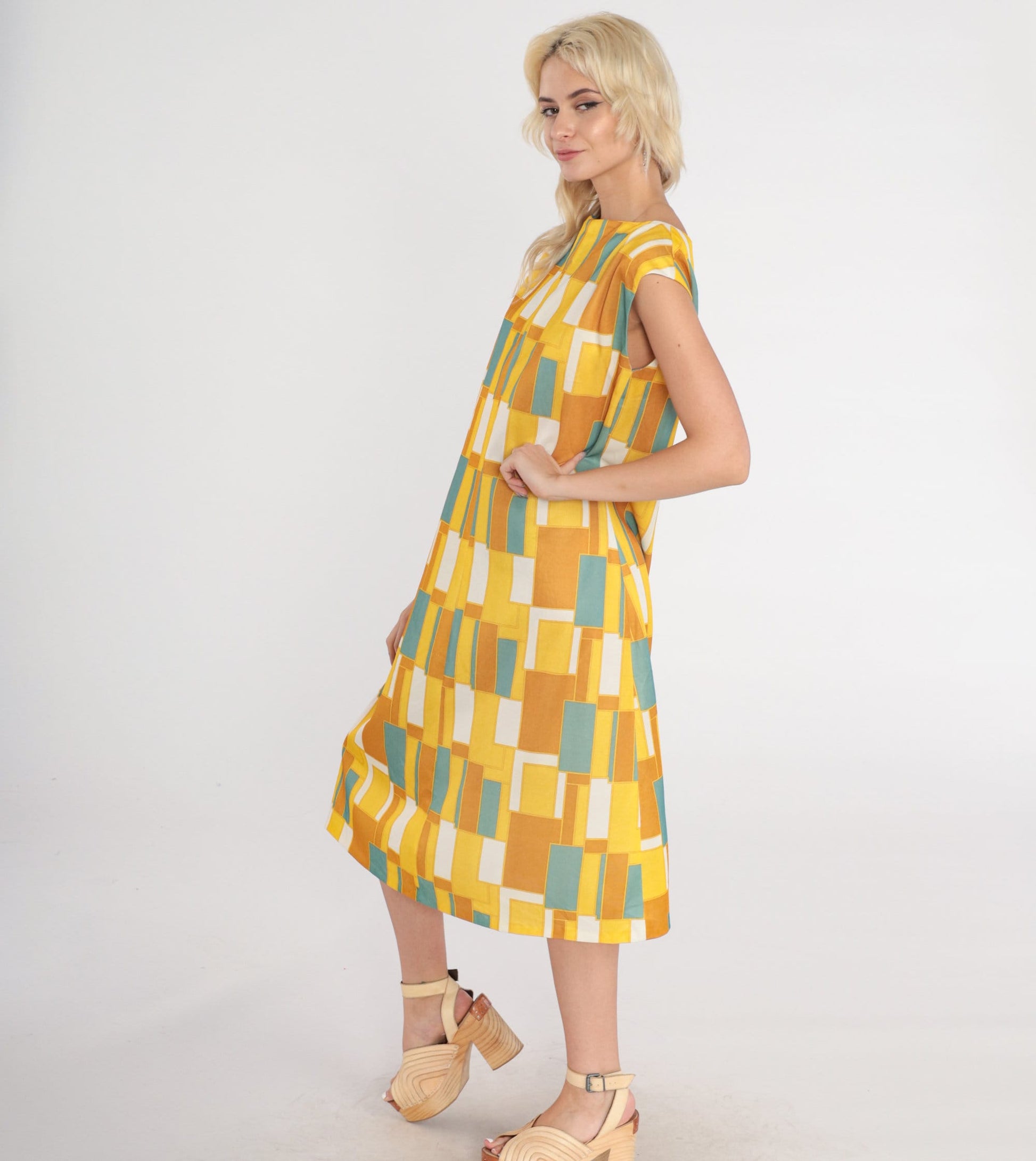 70s Mod Geometric Yellow Midi Dress A-Line Cap Sleeve Medium M