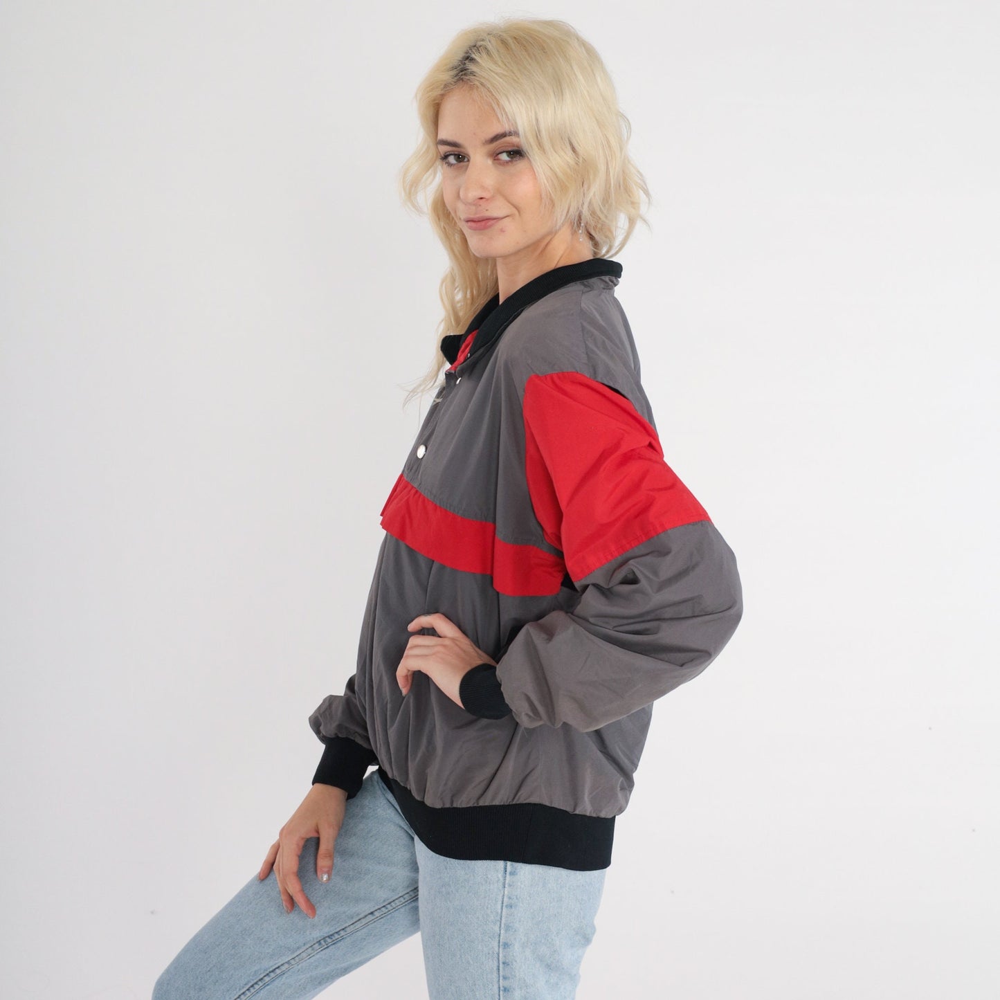 80s Grey Red Striped Nylon Windbreaker Pullover Half-Snap Jacket Medium