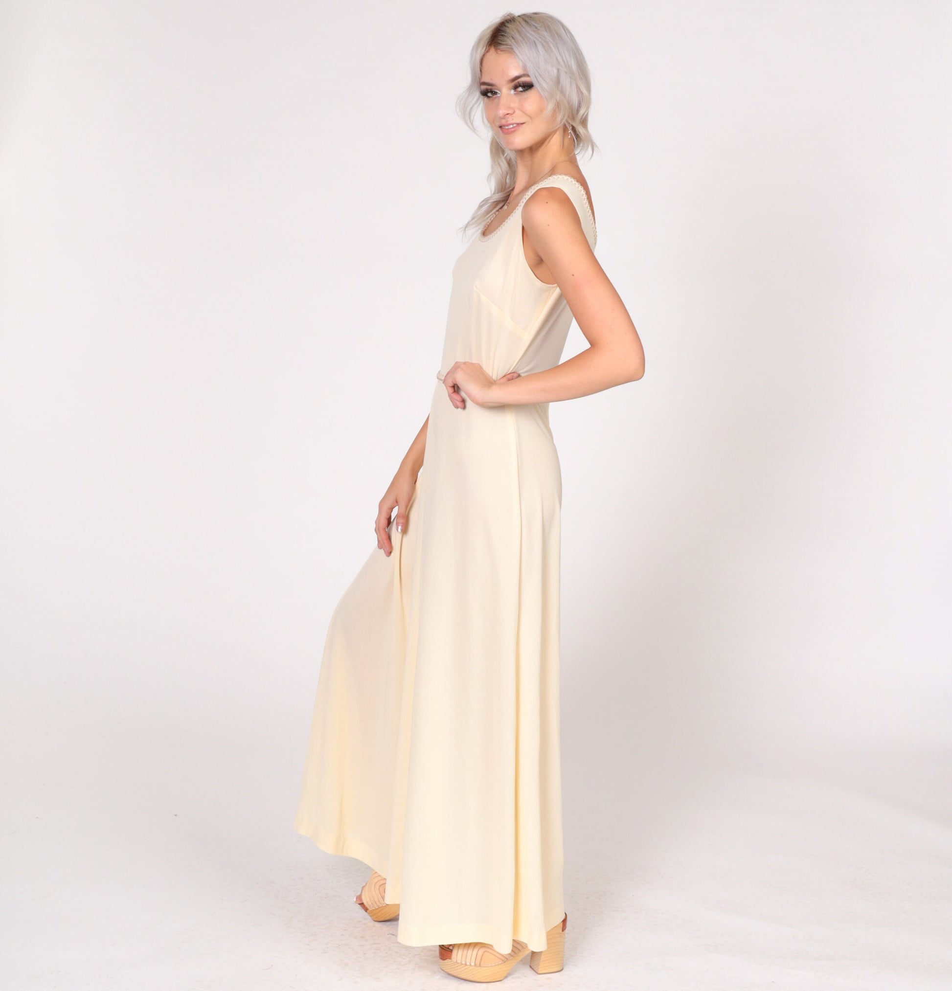 70s Cream Maxi Dress Sleeveless High Waist Scalloped Trim Small
