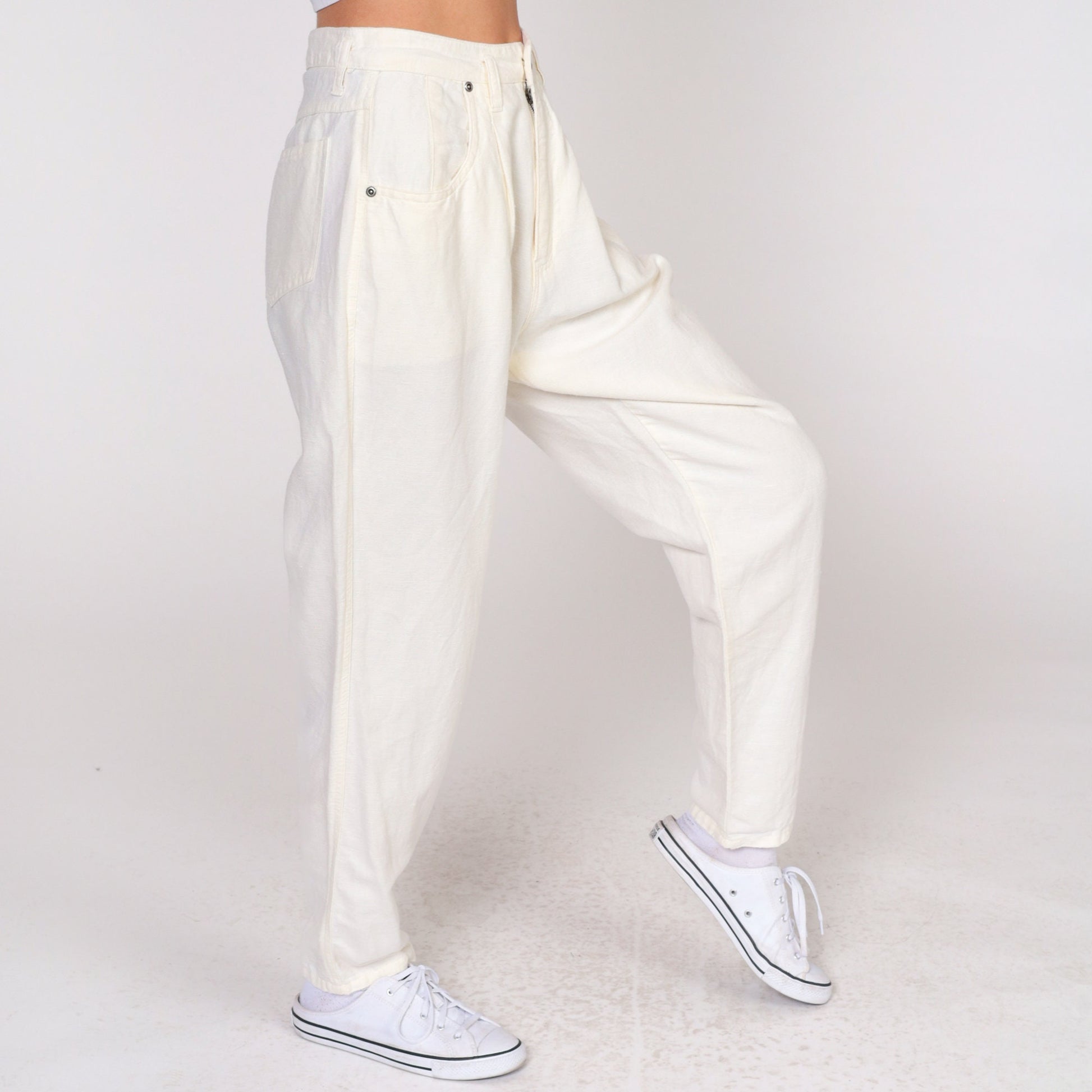 80s Cream Linen Pleated High-Waist Trousers Tapered Leg Small S