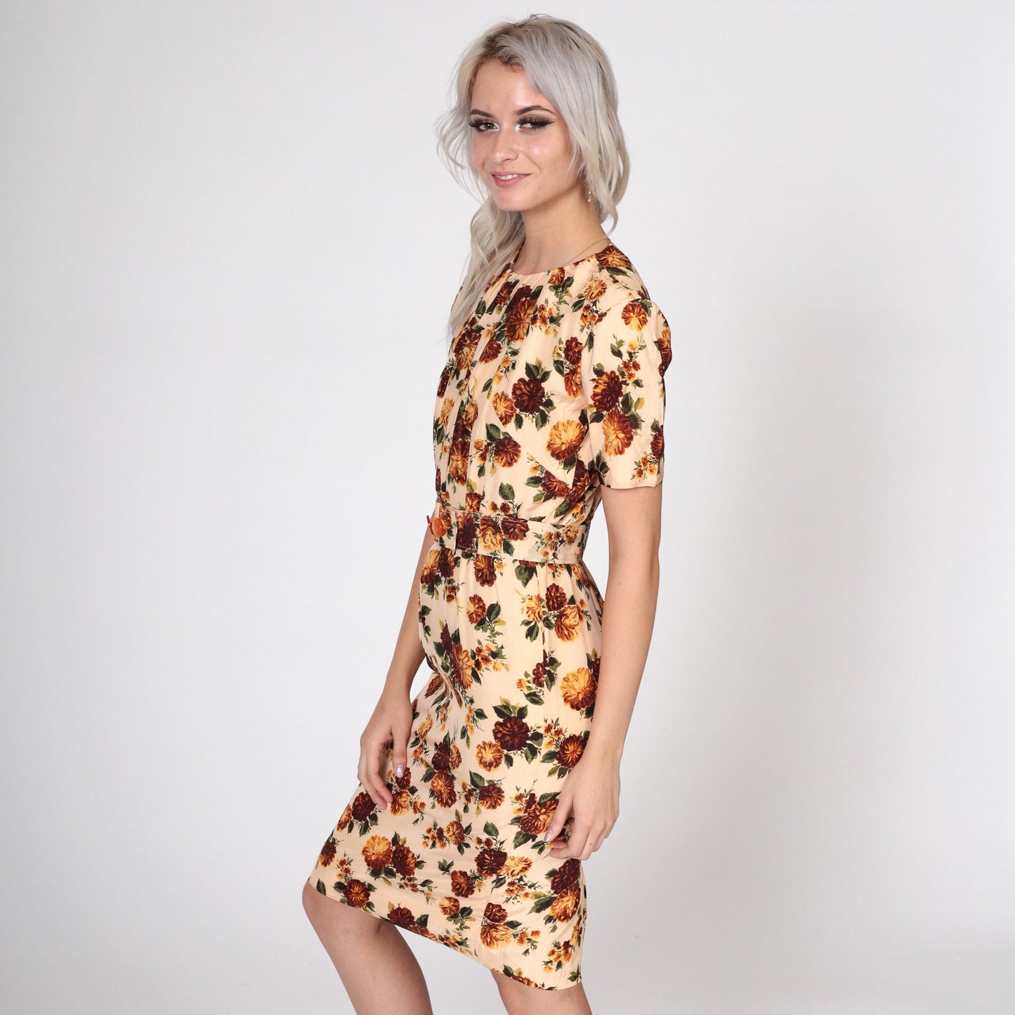 1960s Floral Peach Pencil Dress Matching Belt Short Sleeve Small S