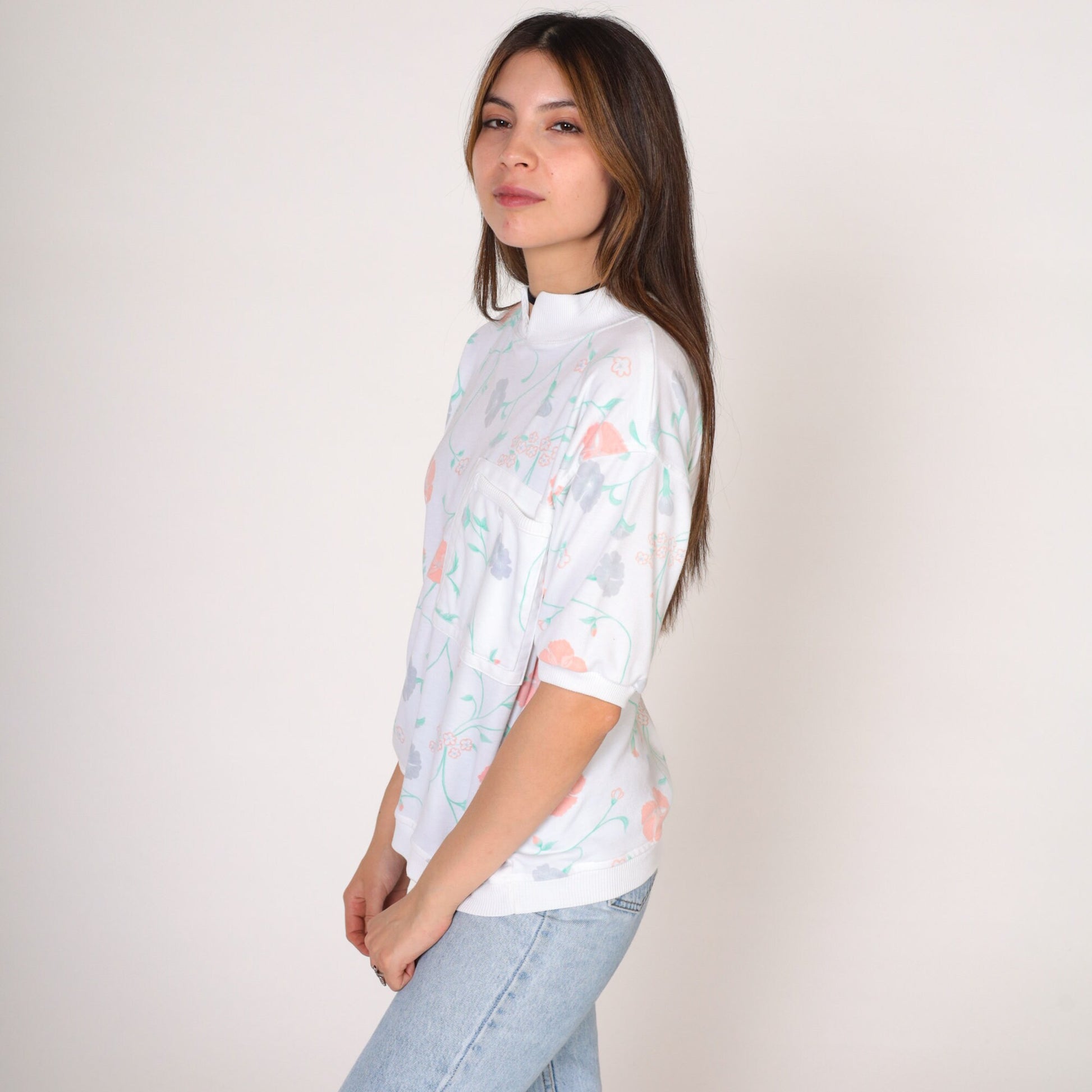 90s Floral White Shirt Chest Pocket Notched Neck Tee Small S