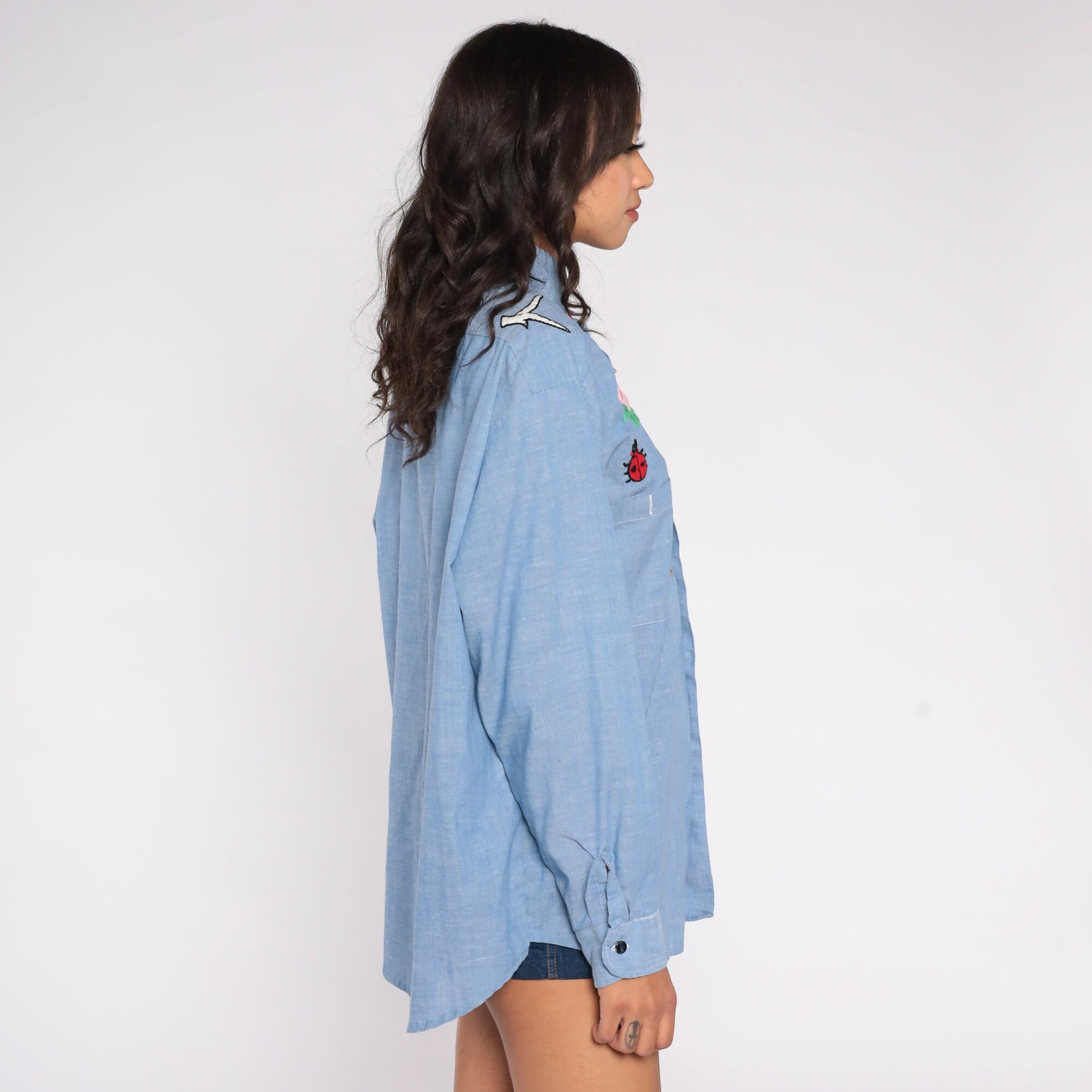 70s Blue Chambray Embroidered Button Up Blouse Floral Animal Motif Large