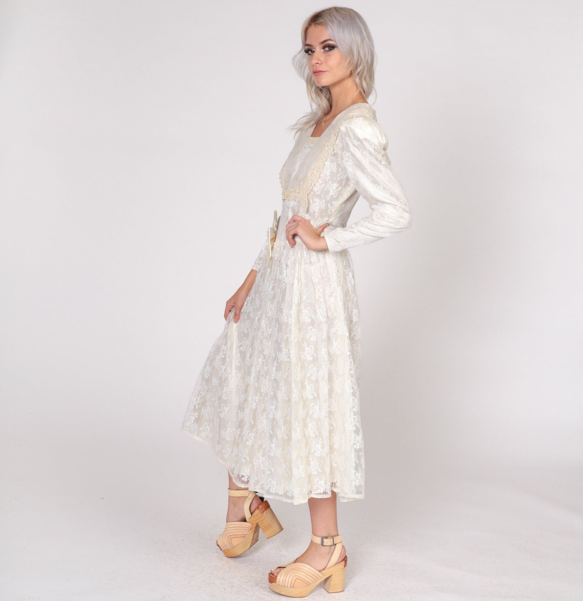 Gunne Sax 80s Cream Lace Midi Dress Pearl Beaded Bow Puff Sleeve Small