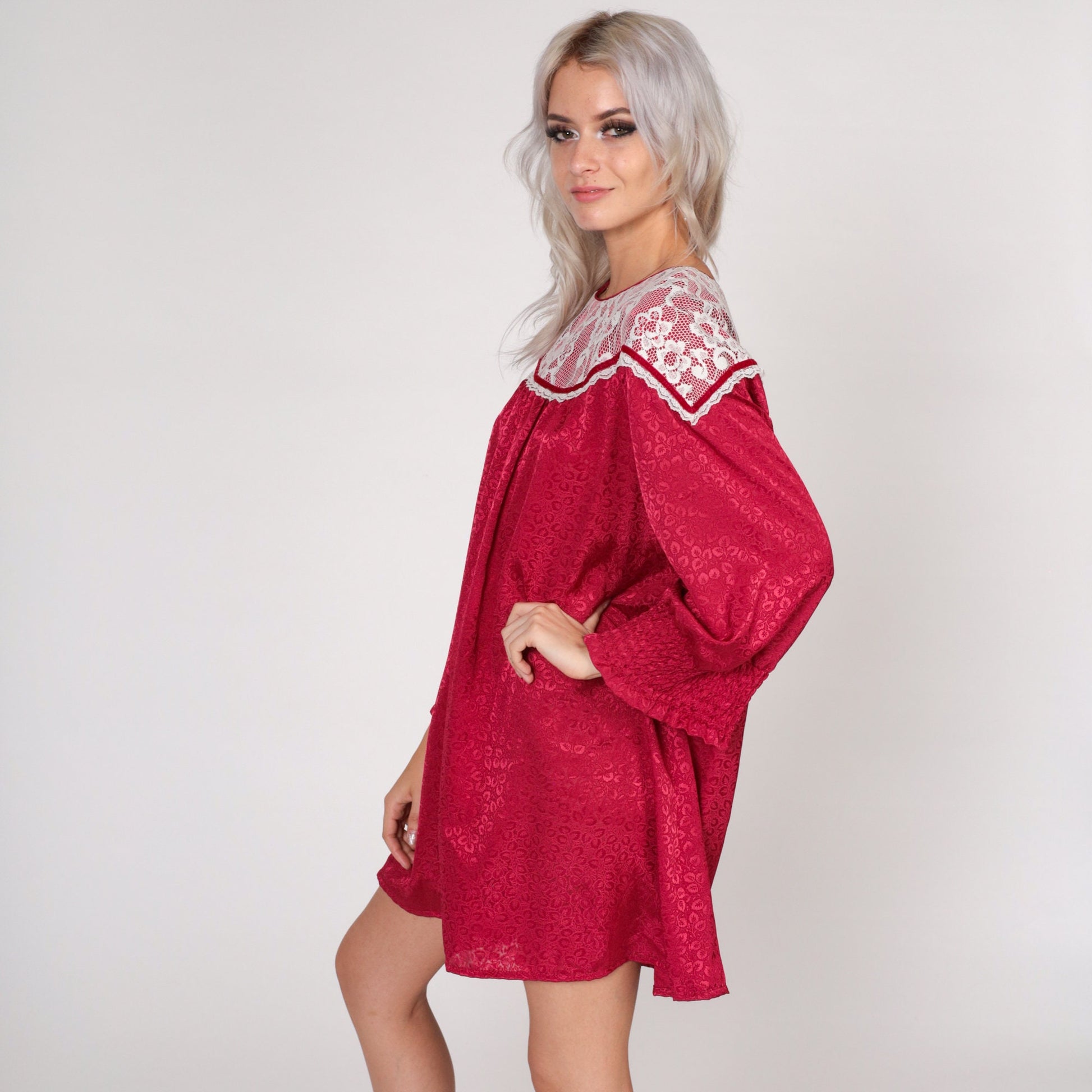 70s Red Mini Dress Lace Bib Embossed Leaf Print Long Sleeve Medium