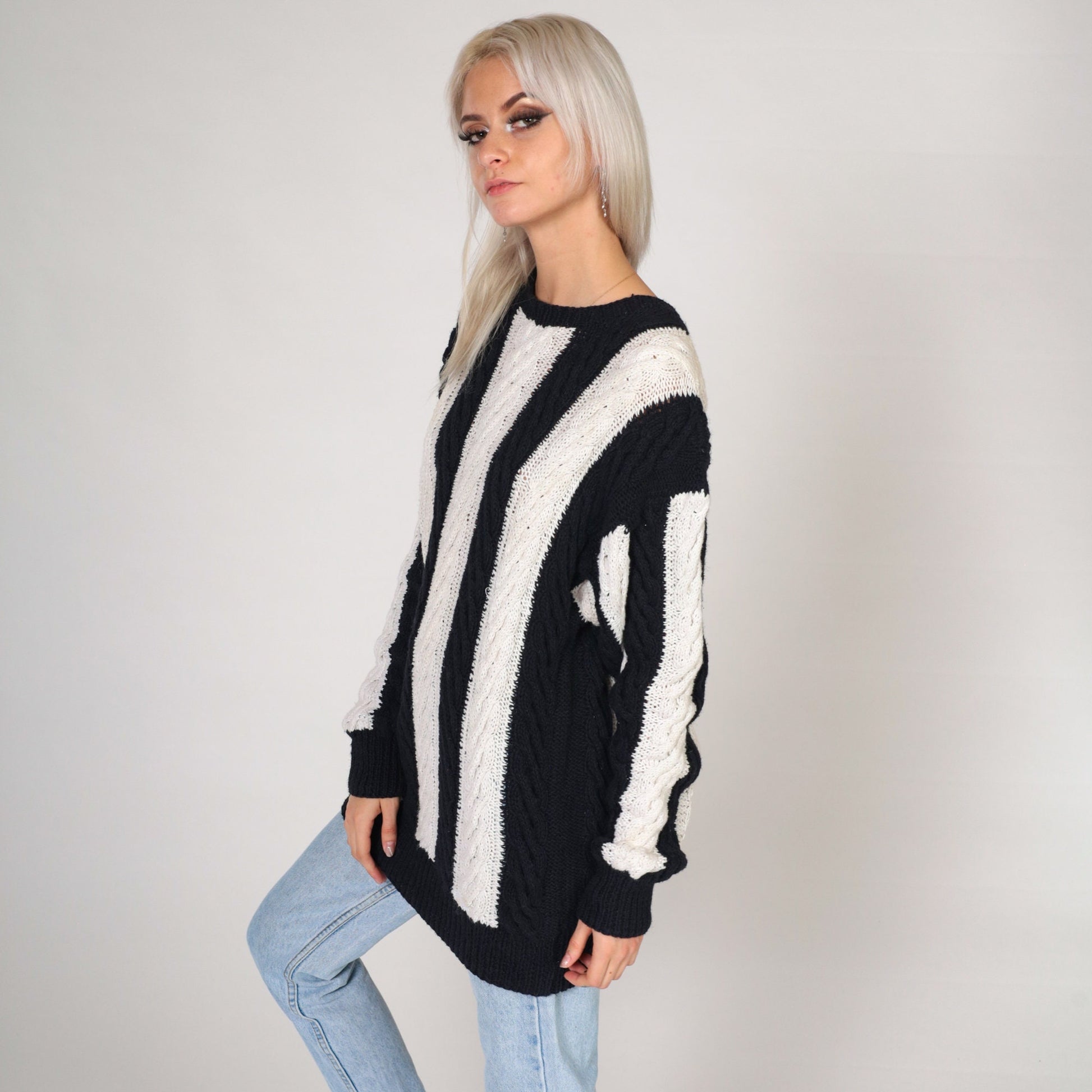 80s Black & White Striped Cable Knit Sweater Crewneck Pullover Medium Large
