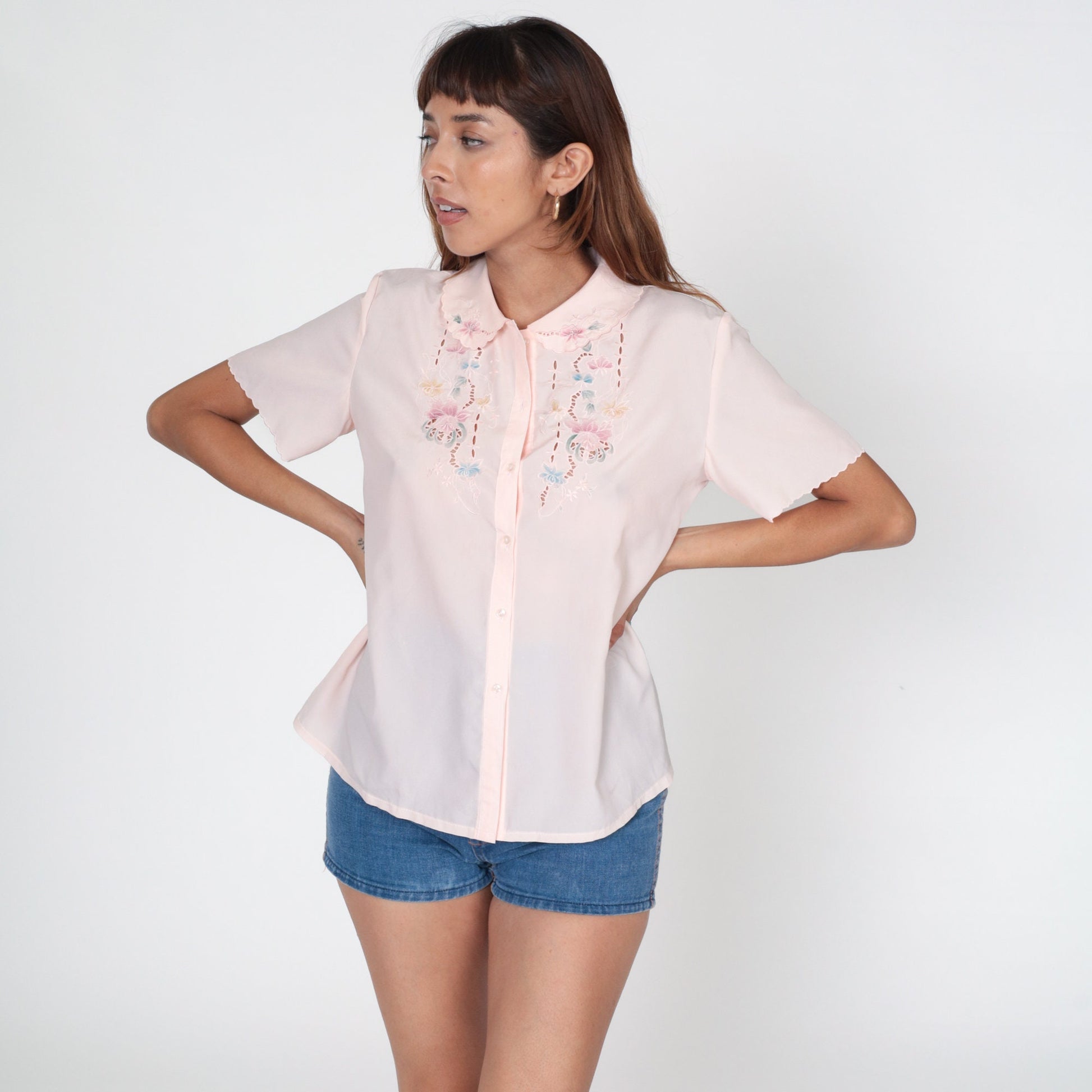 80s Baby Pink Embroidered Floral Blouse Peter Pan Collar Cutout Small