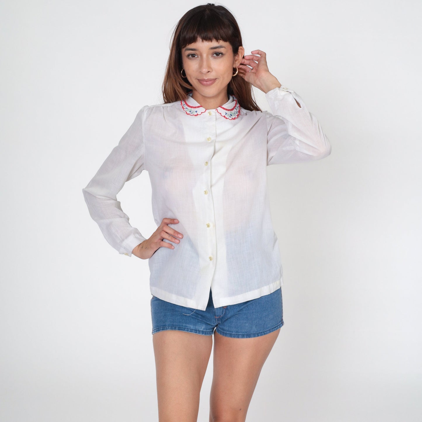 80s White Sheer Blouse Floral Embroidered Peter Pan Collar Button Up Small