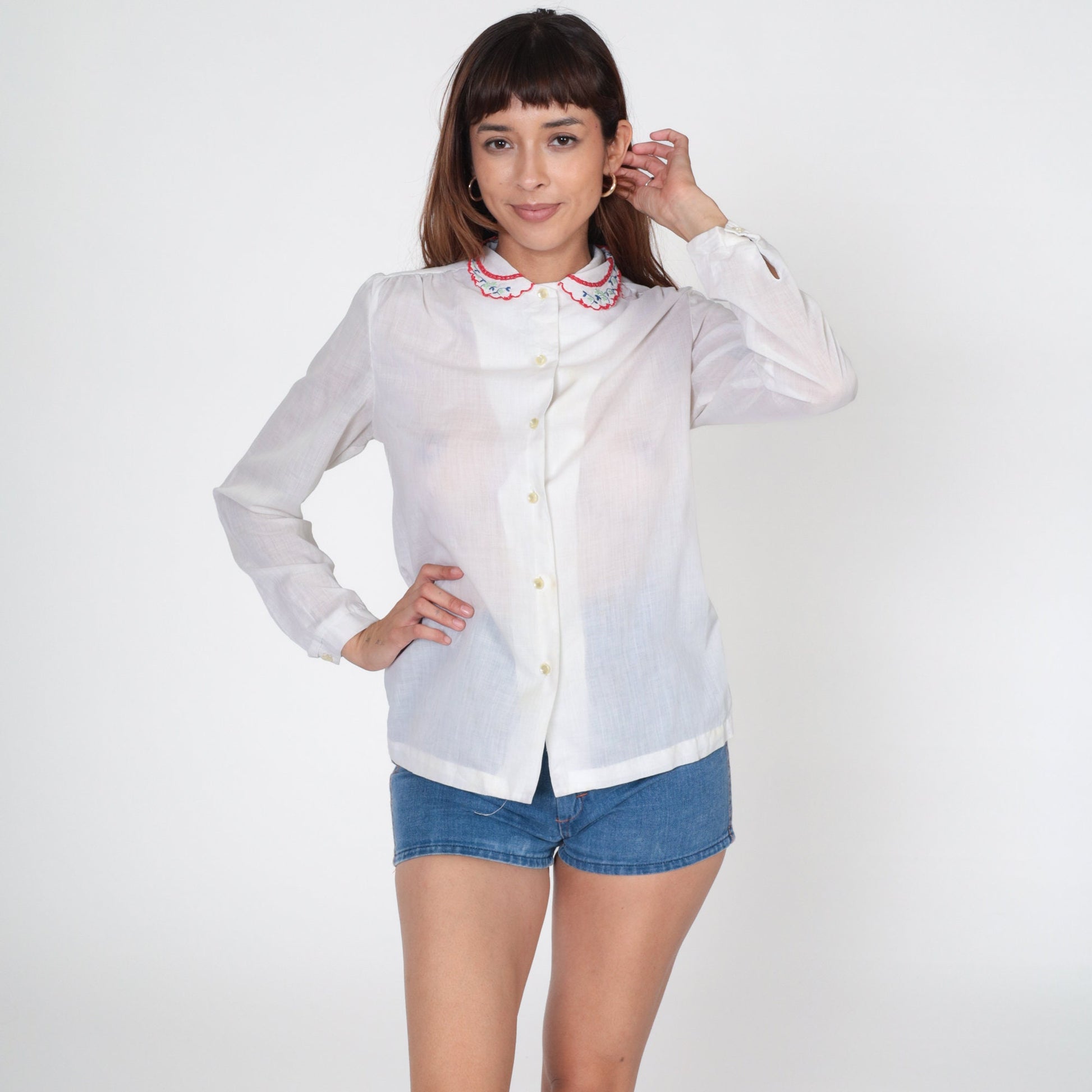 80s White Sheer Blouse Floral Embroidered Peter Pan Collar Button Up Small