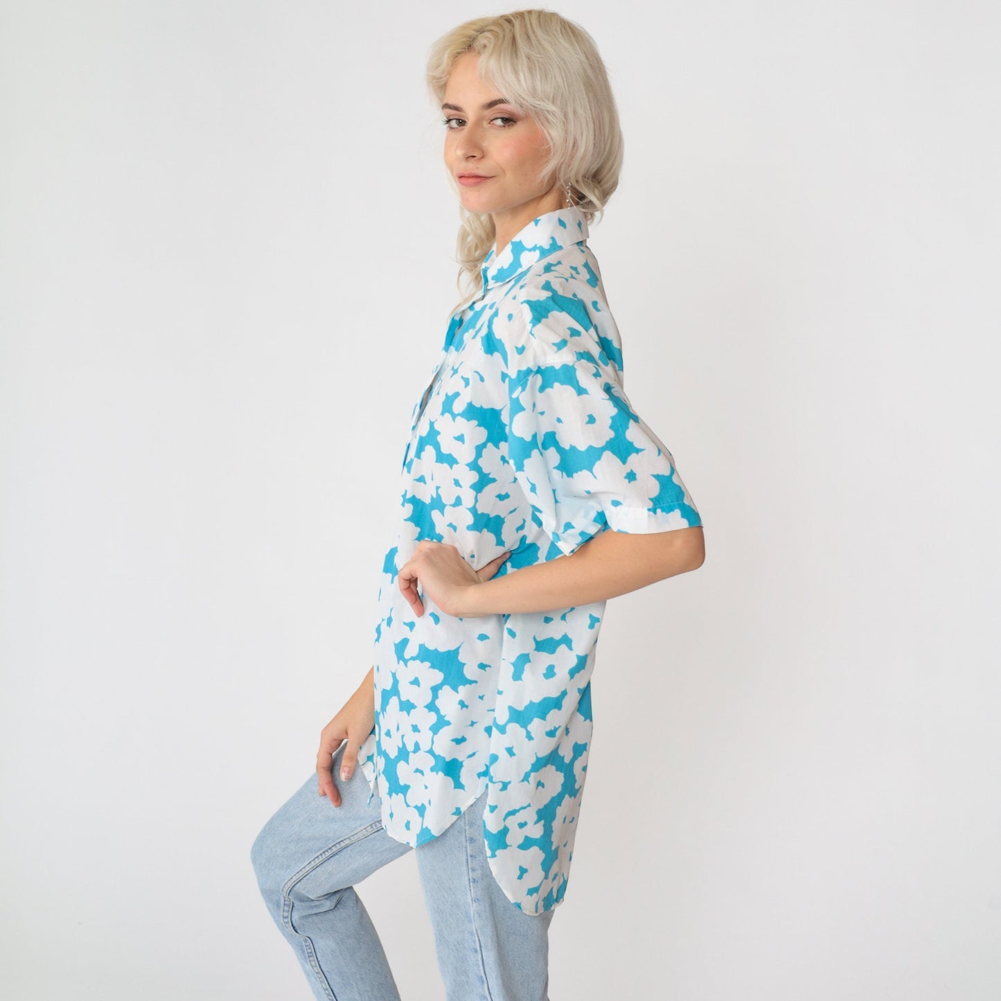 90s Diane Von Furstenberg Abstract Floral Button-Up Blouse White Blue Medium