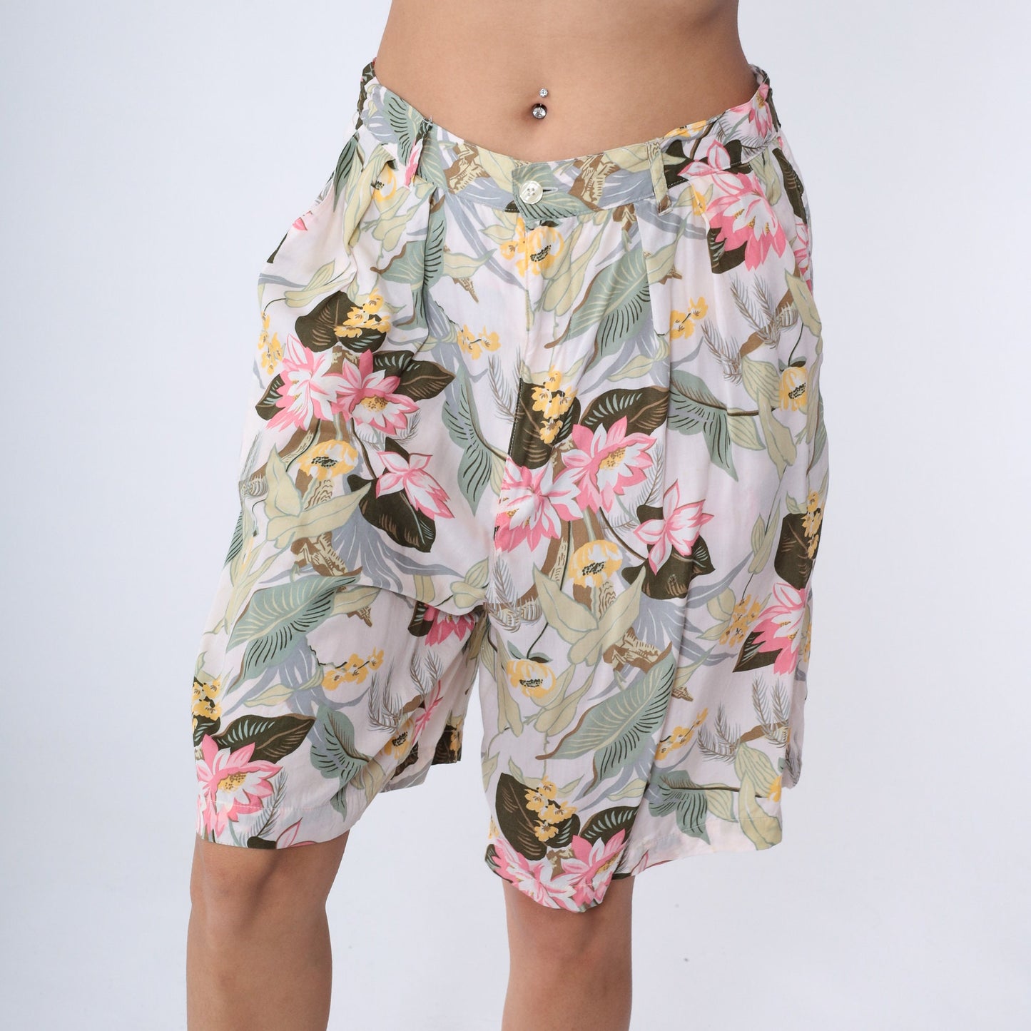 90s GAP Floral High-Waisted Shorts Tropical Print White Rayon Medium