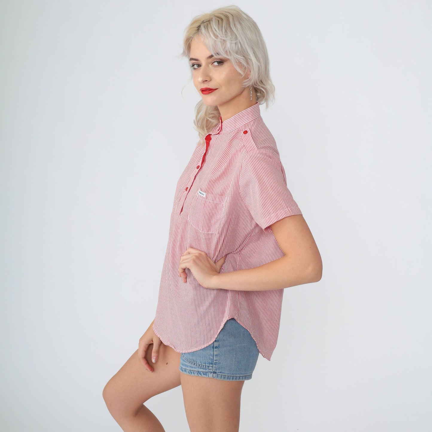 80s Caribou Pinstriped Blouse Red White Half-Button Short Sleeve Medium