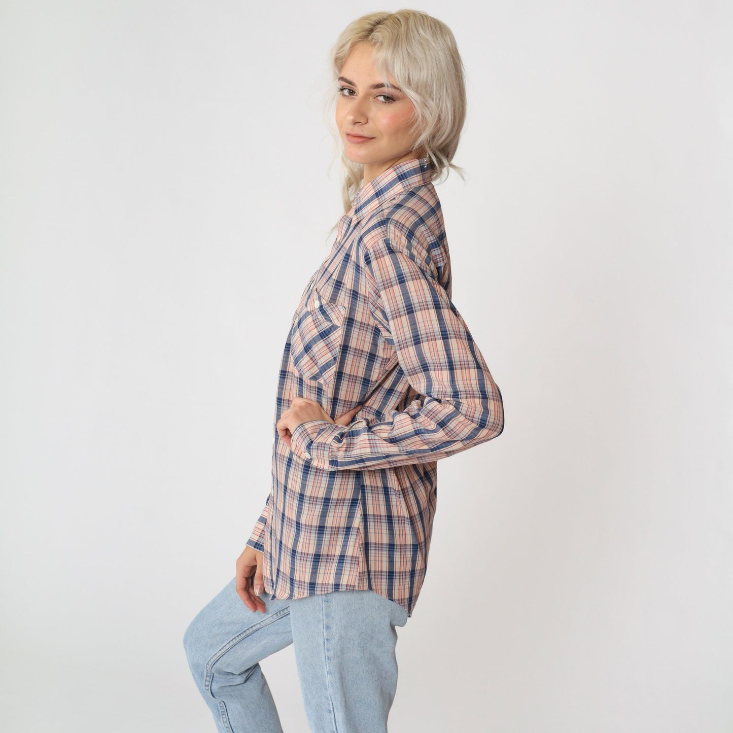 80s Saturdays in California Plaid Button-Up Shirt Blue Red Cream Small
