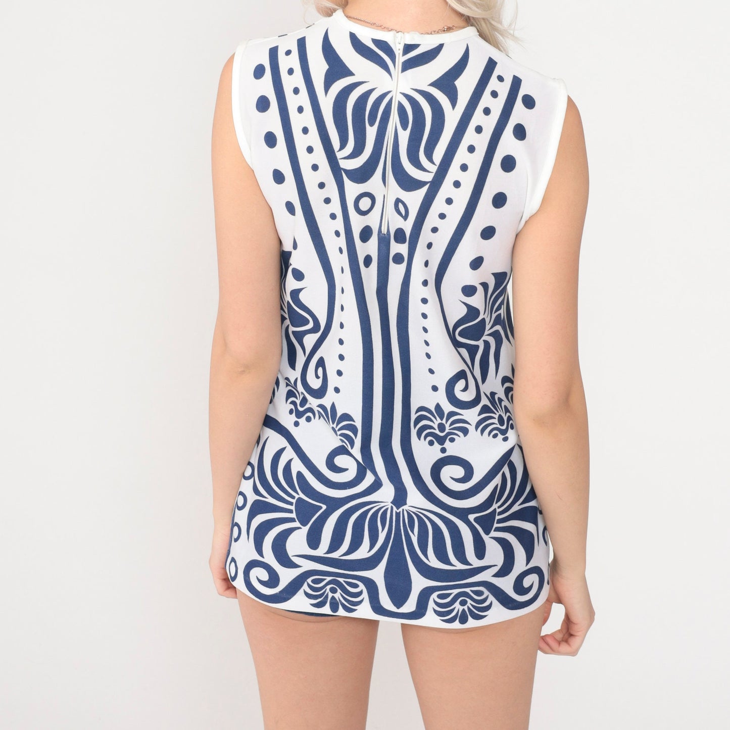 70s Geometric Tank Top White Navy Op Art Print Sleeveless Small