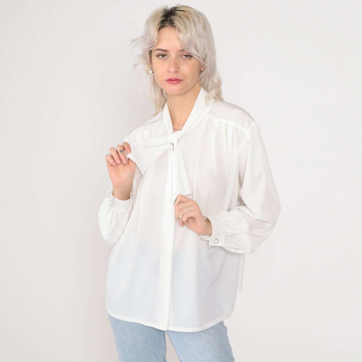 90s Koret White Button-Up Blouse Ascot Tie Long Sleeve Large L