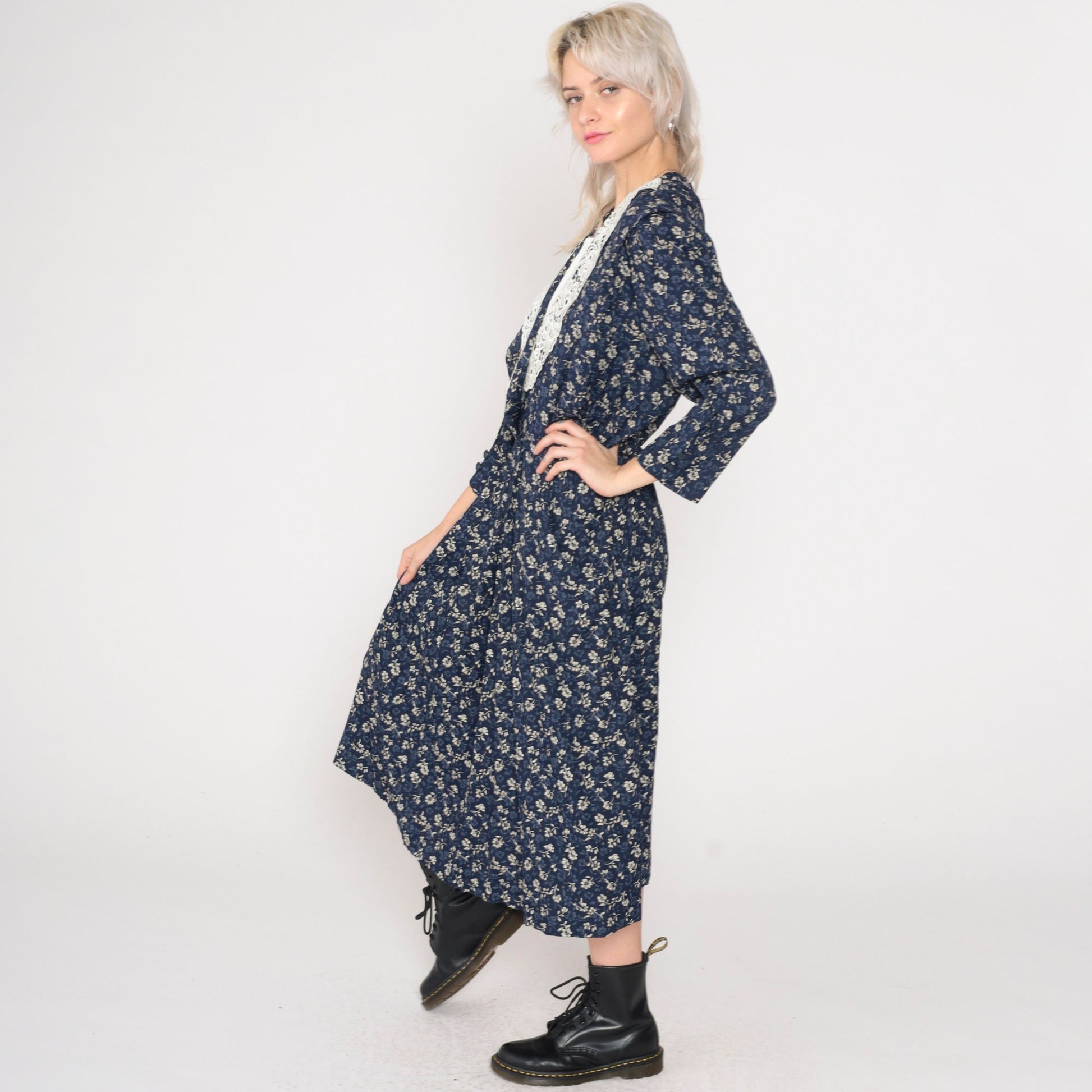90s Navy Floral Midi Dress Puff Sleeve V-Neck Lace Medium