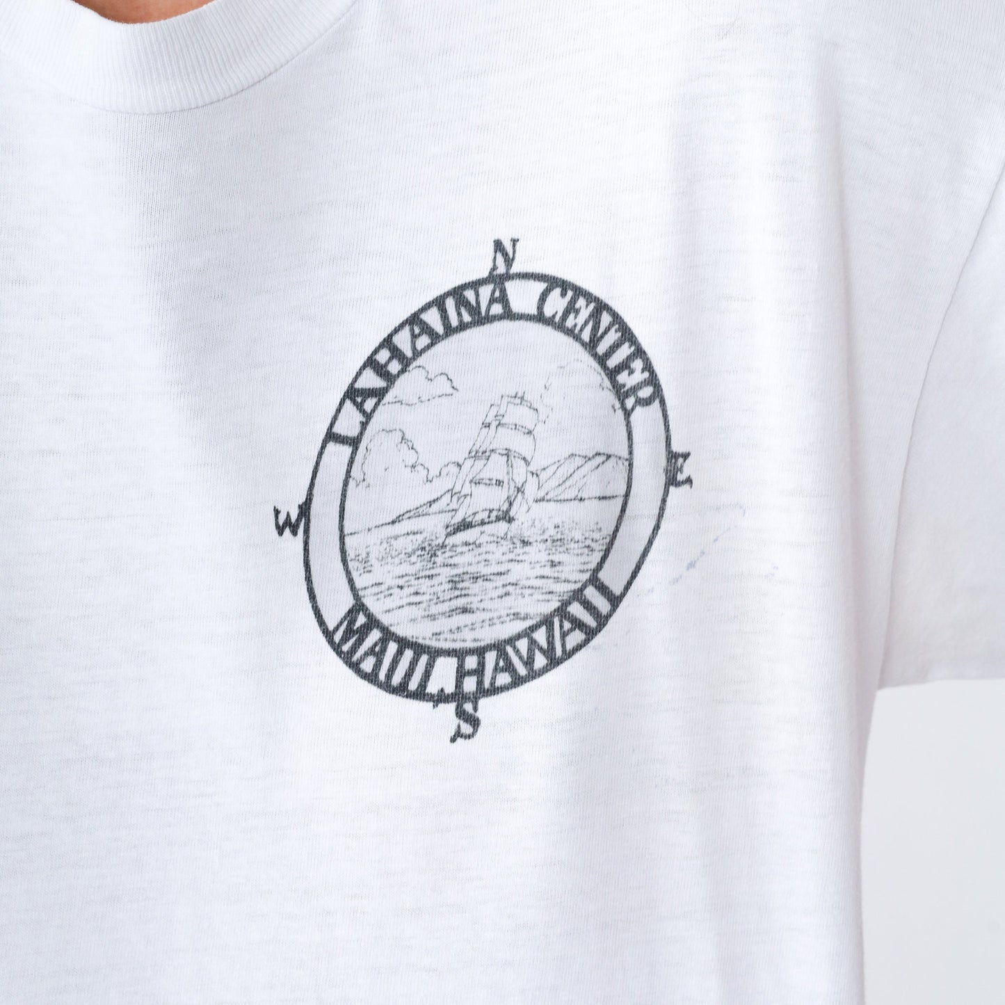 90s Lahaina Center Hawaii Graphic T-Shirt Wooden Ship Compass White Cotton Medium