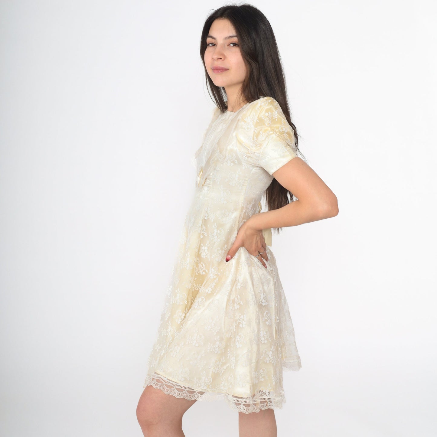 80s Jessica McClintock White Lace Mini Dress Yellow Puff Sleeve Rosette 2XS