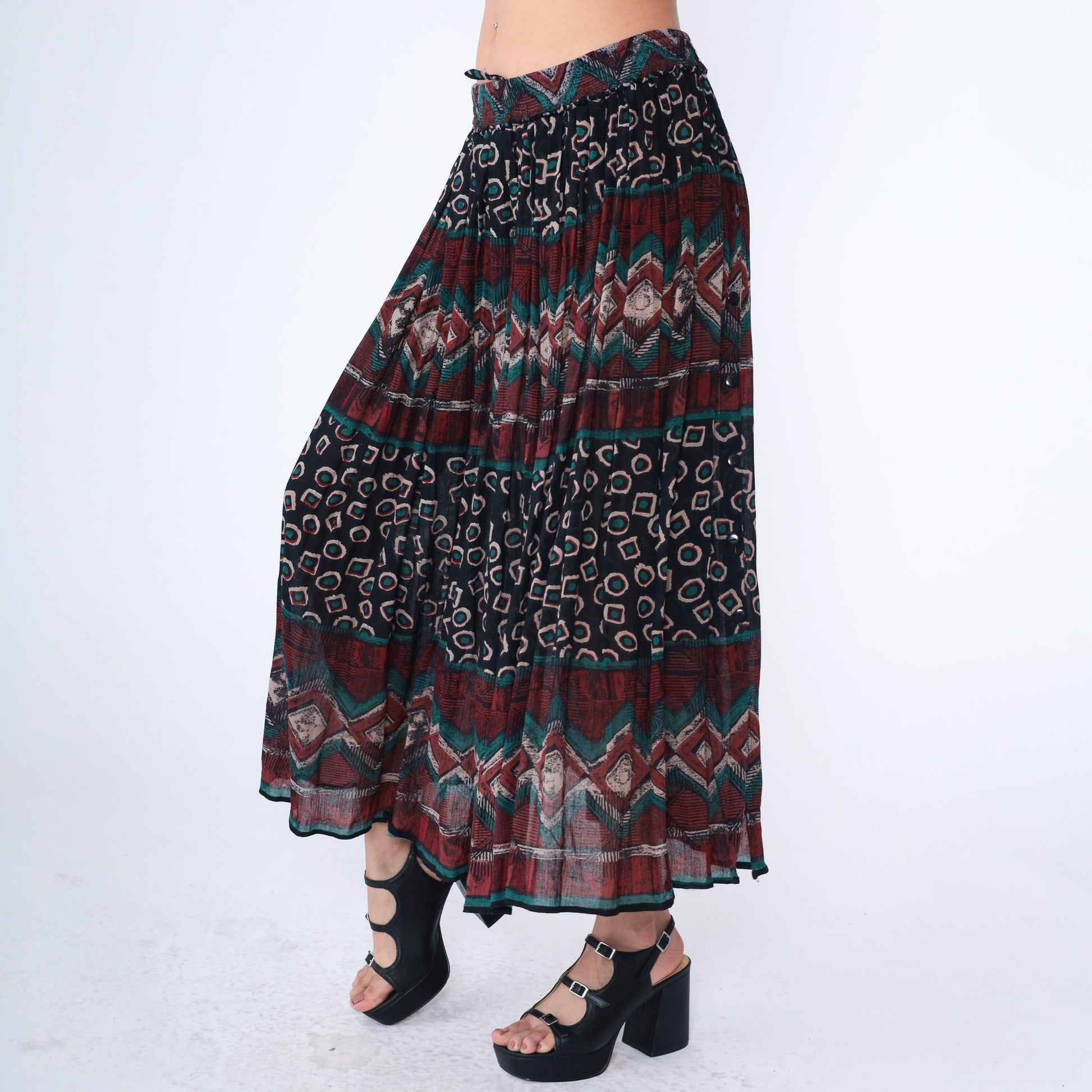 90s Geometric Broomstick Maxi Skirt Striped Red Black Green Medium Large