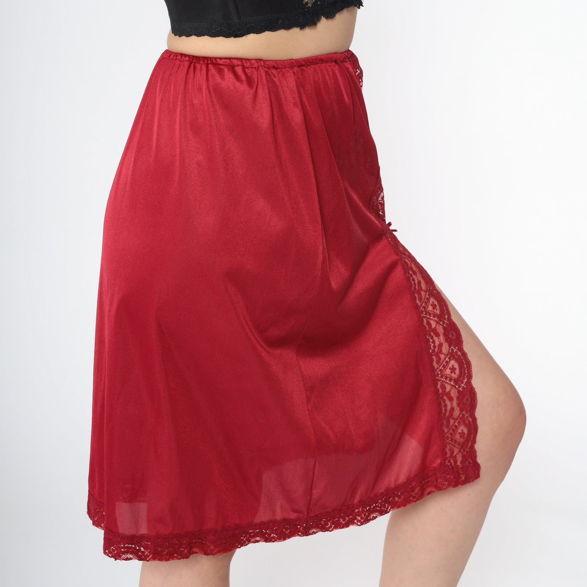 70s Vassarette Red Lace Half Slip Skirt High Waist Front Slit Medium