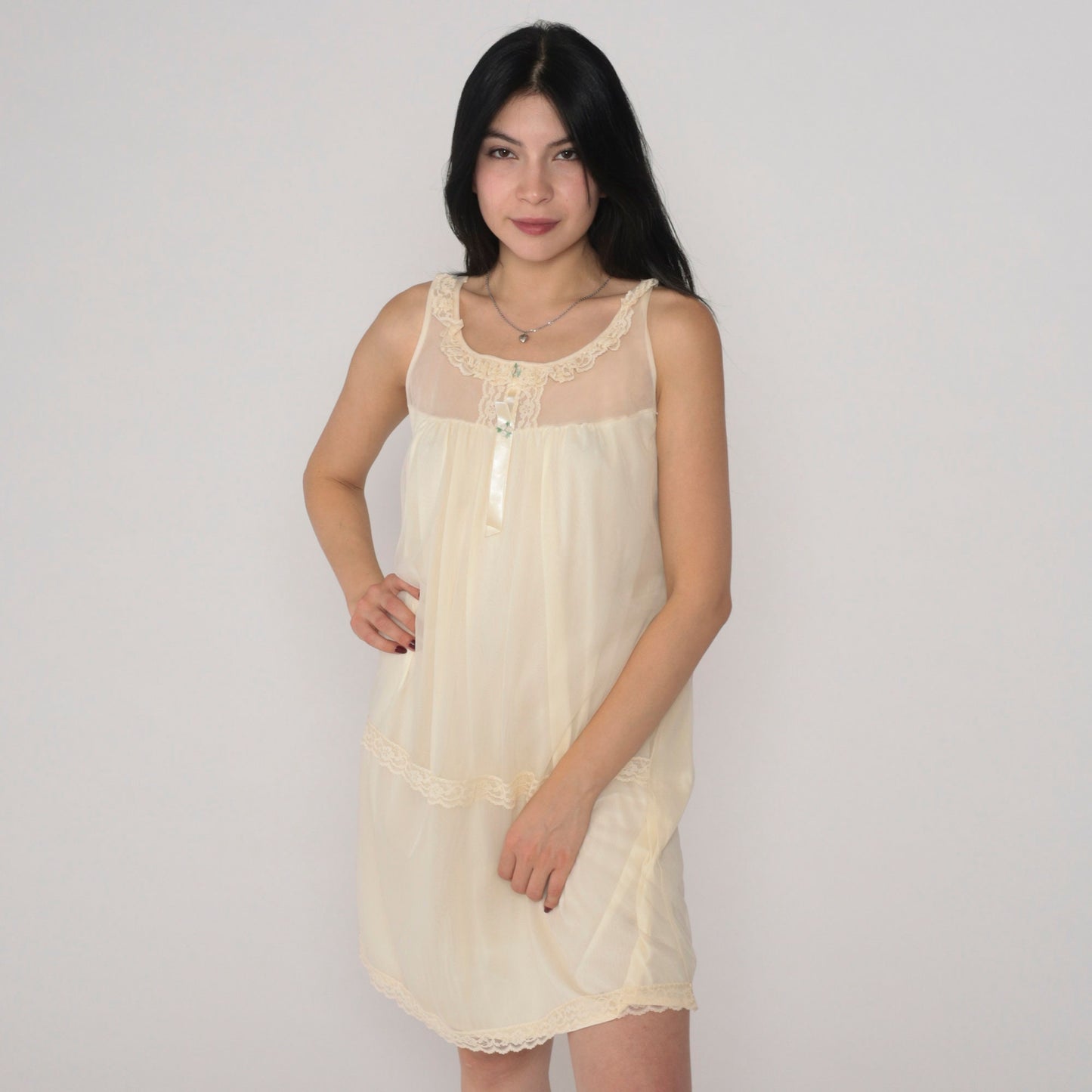 80s Pale Yellow Nylon Nightgown Lace Trim Rosette Embroidered Mini Small