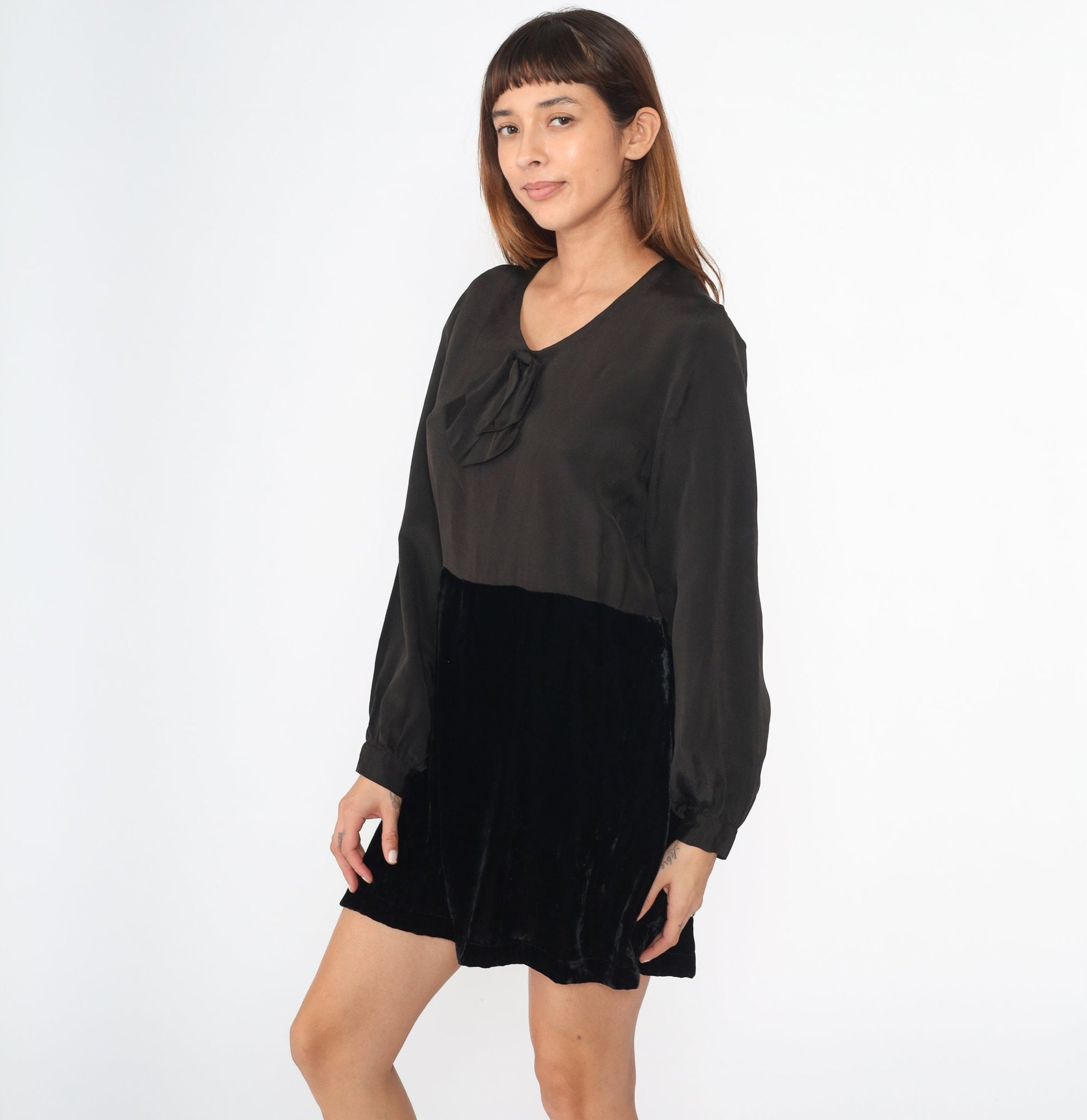 1940s Black Velvet Bow Neck Dress Long Sleeve Mini Medium