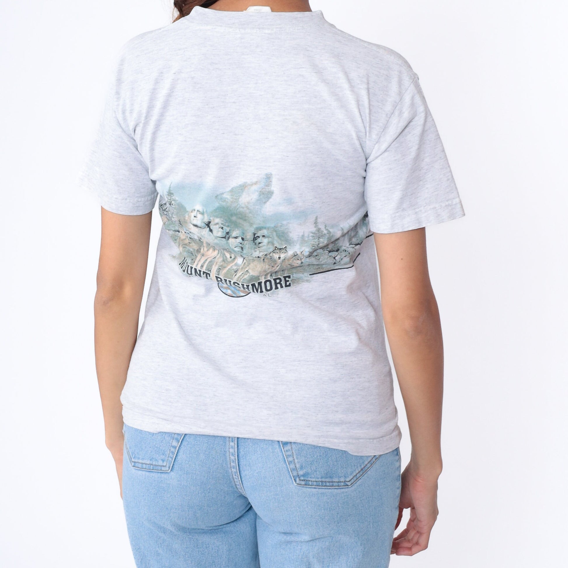 90s Mount Rushmore Wolf Pack Graphic Tee South Dakota Heather Grey Small