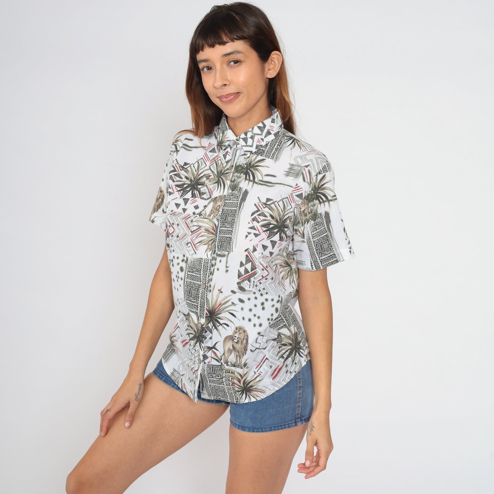 90s Safari Animal Print Button Up Shirt Jungle Zebra Lion Tiger Giraffe White Medium