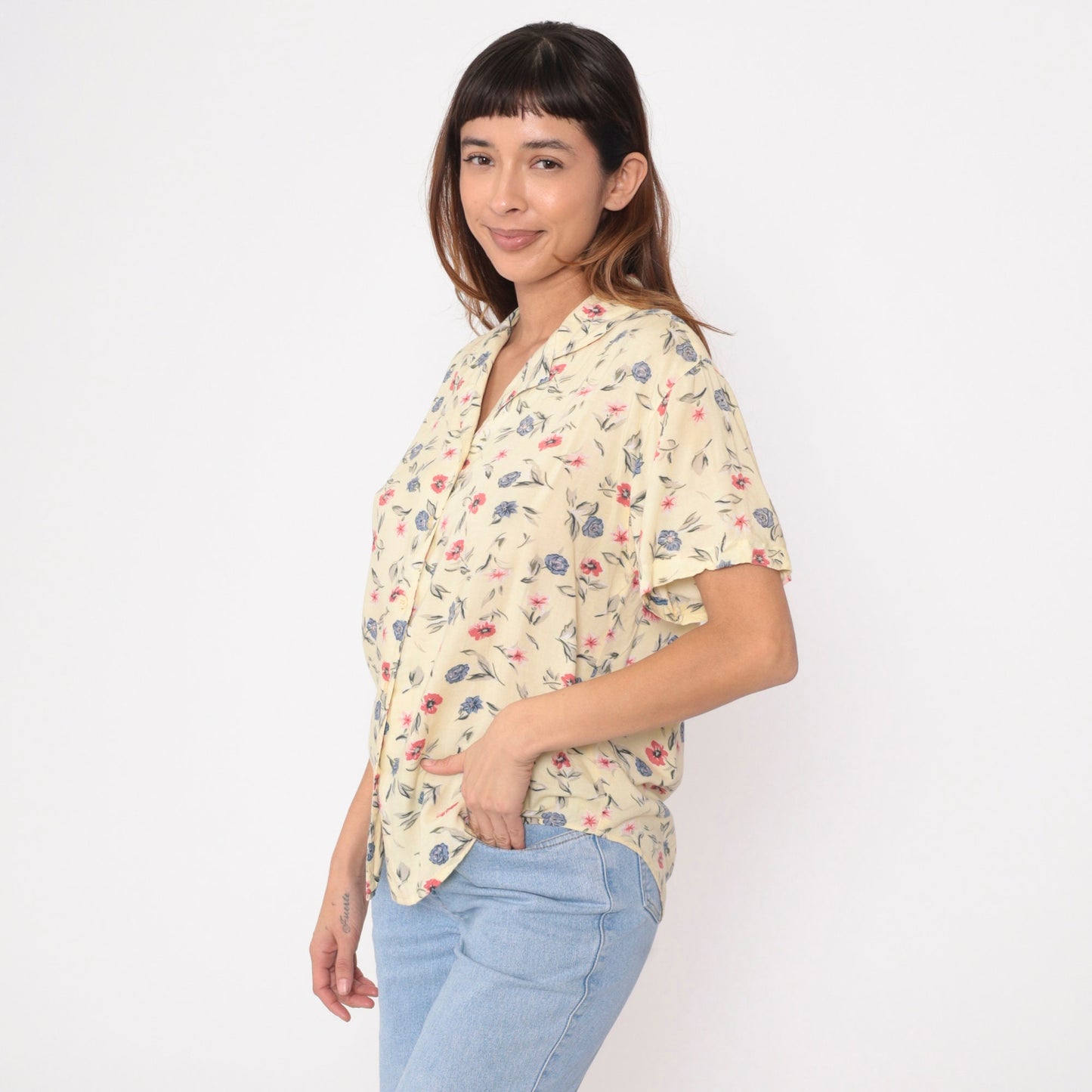 90s Light Yellow Floral Button-Up Blouse Short Sleeve Rayon Small