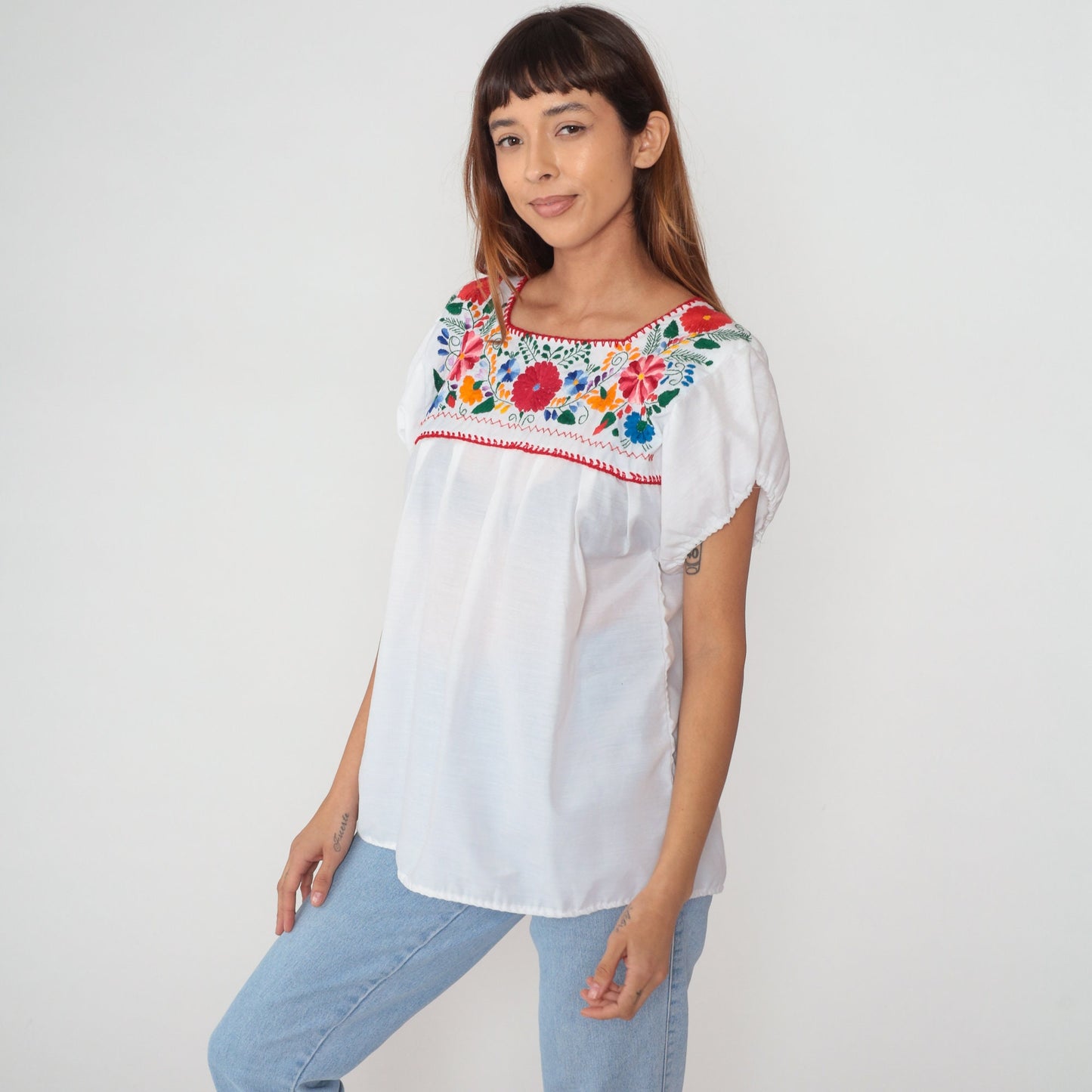 90s Mexican Embroidered Floral Blouse White Short Sleeve Peasant Top Small