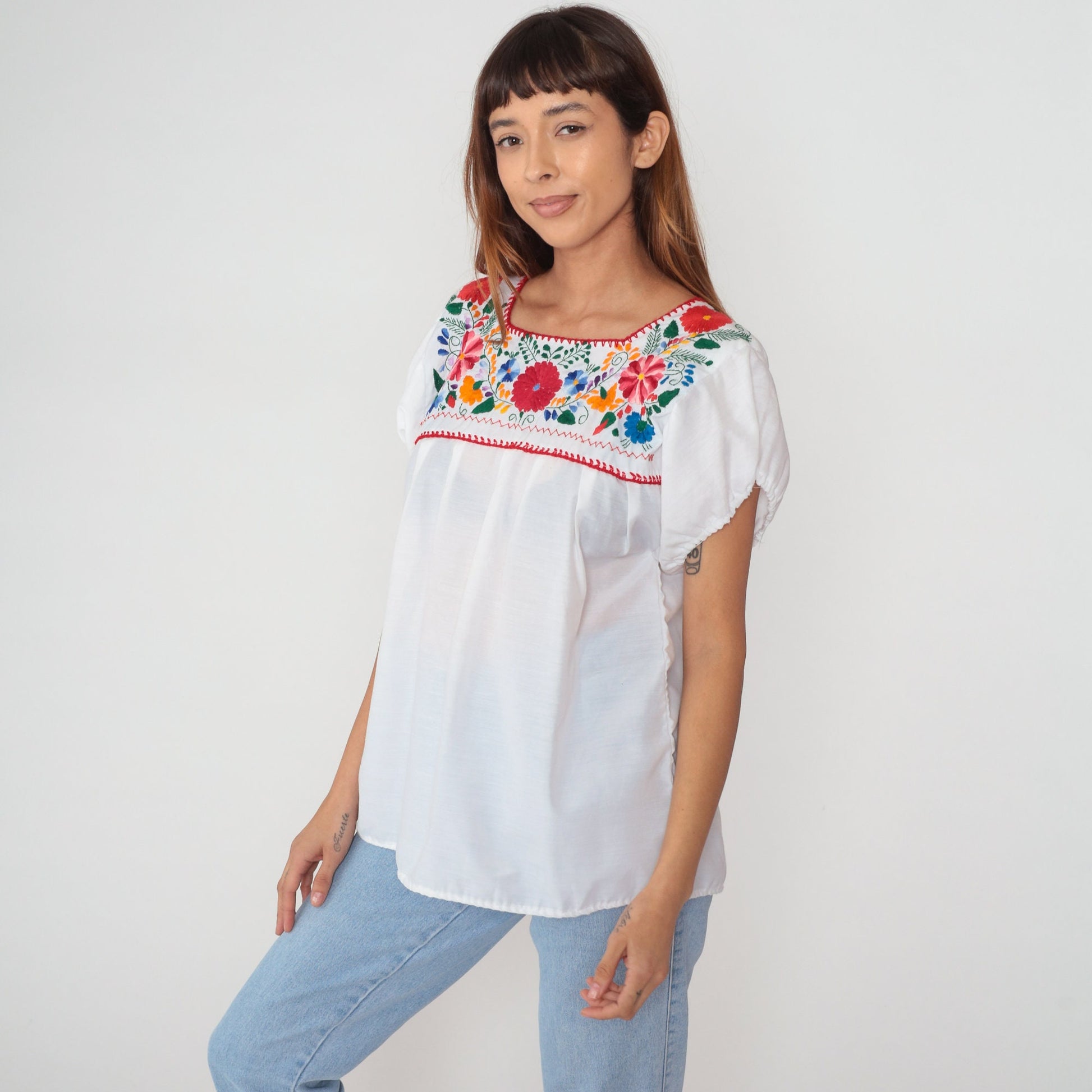 90s Mexican Embroidered Floral Blouse White Short Sleeve Peasant Top Small