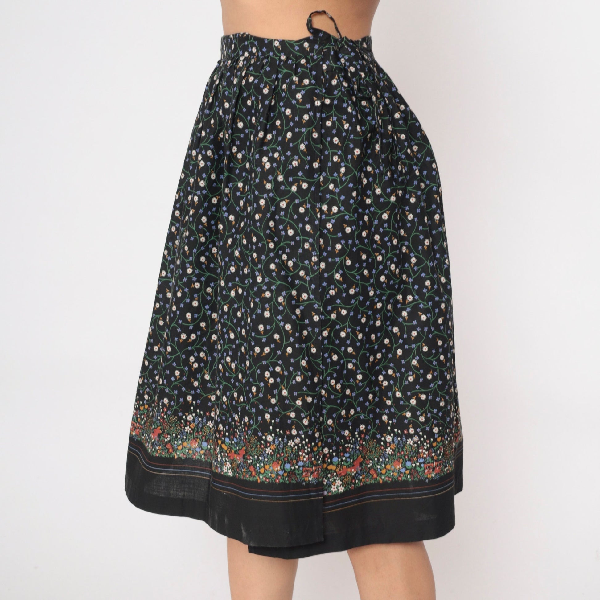 80s Black Floral Animal Print Wrap Skirt Ditsy Bunny Squirrel Raccoon Extra Small