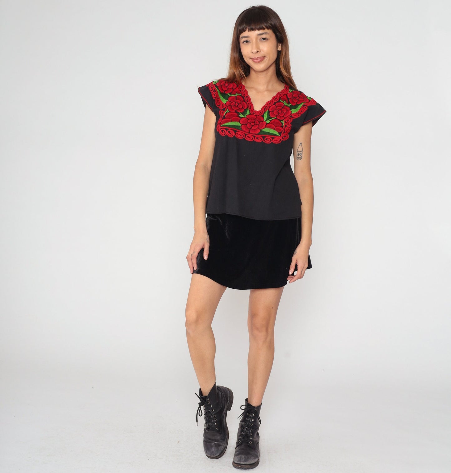 90s Mexican Floral Embroidered Blouse Black Short Sleeve Small