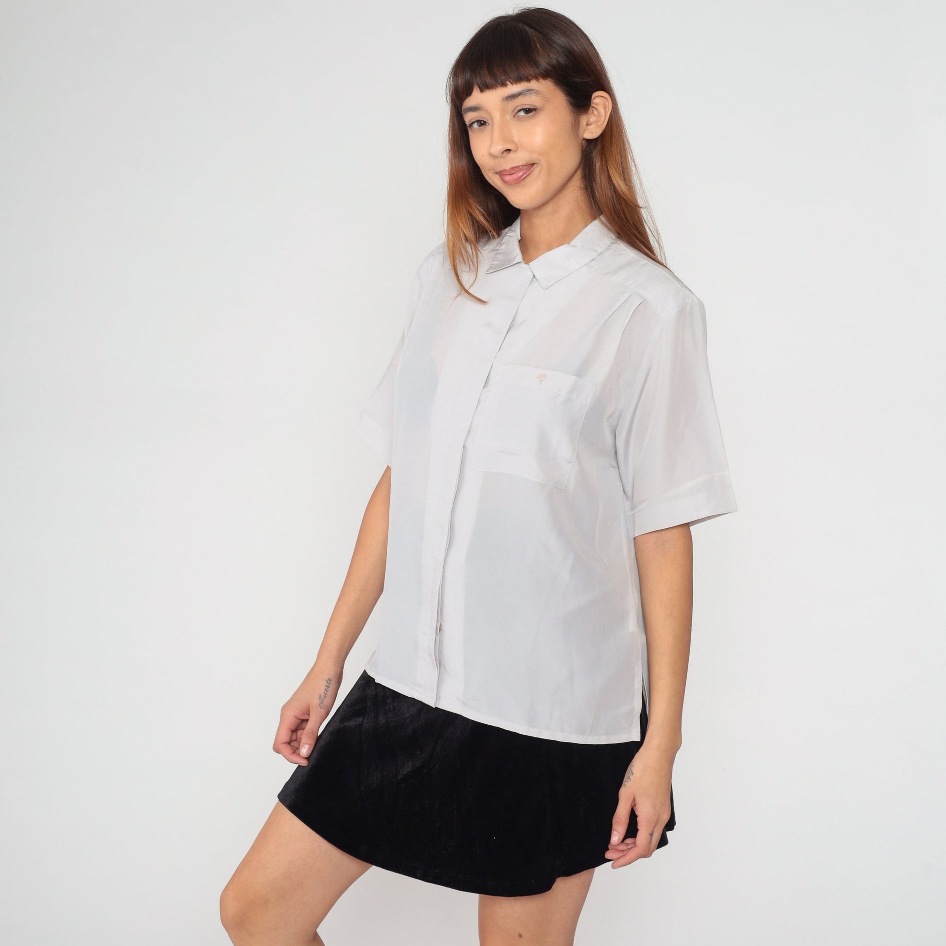 80s Pale Grey Button-Up Blouse Short Sleeve Collared Shirt Medium