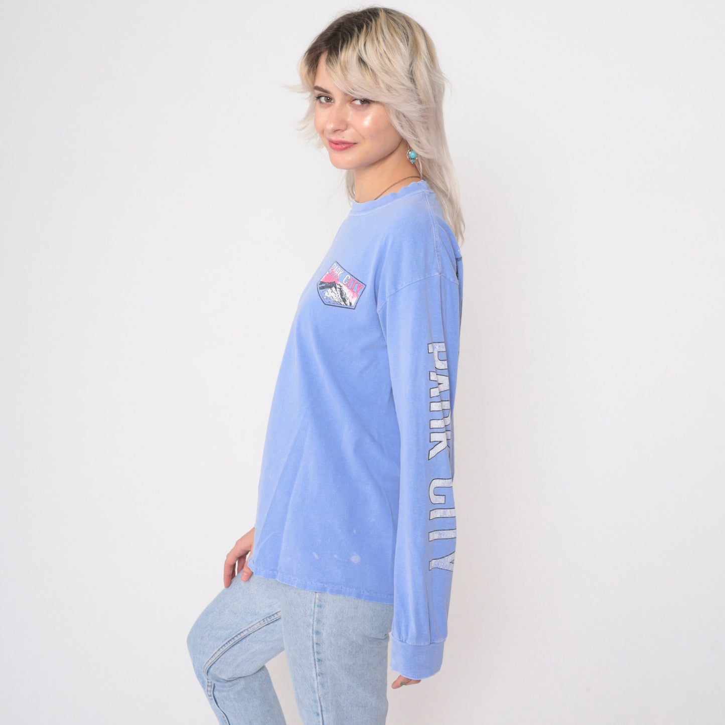 90s Park City Utah Wasatch Mountains Ski Graphic Tee Lavender Long Sleeve Medium