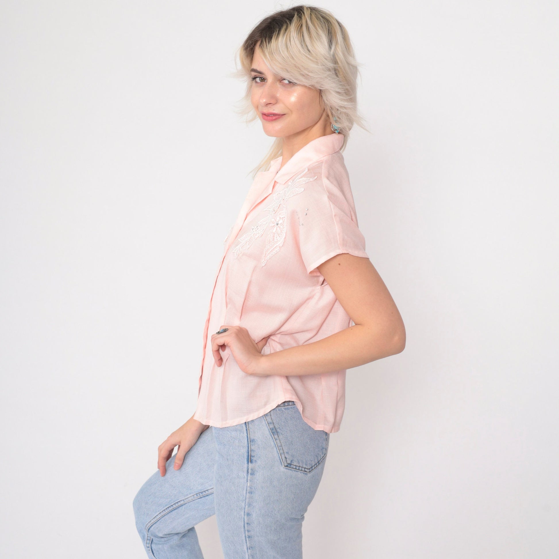 80s Baby Pink Lace Appliqué Button-Up Blouse Silver Studs Short Sleeve Medium