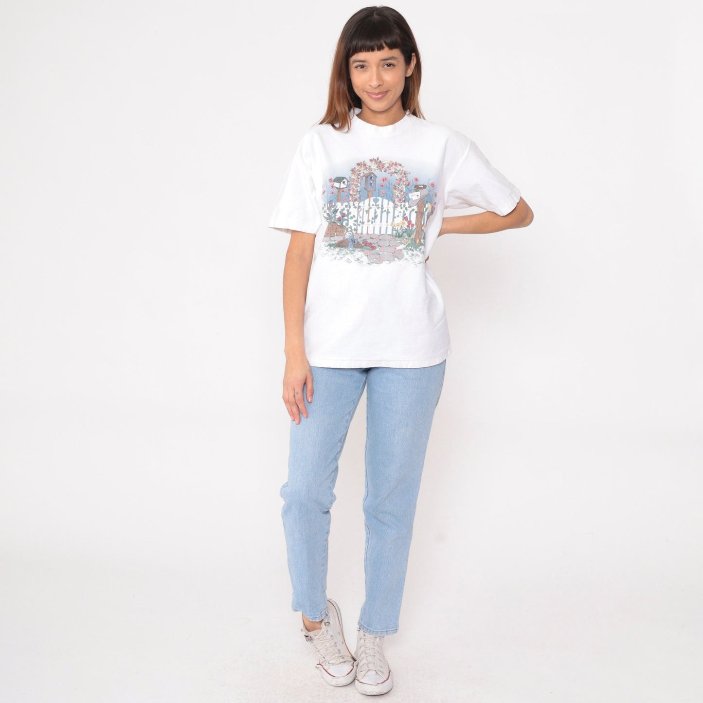 90s Garden Birdhouse Graphic T-Shirt White Cotton Tee Medium
