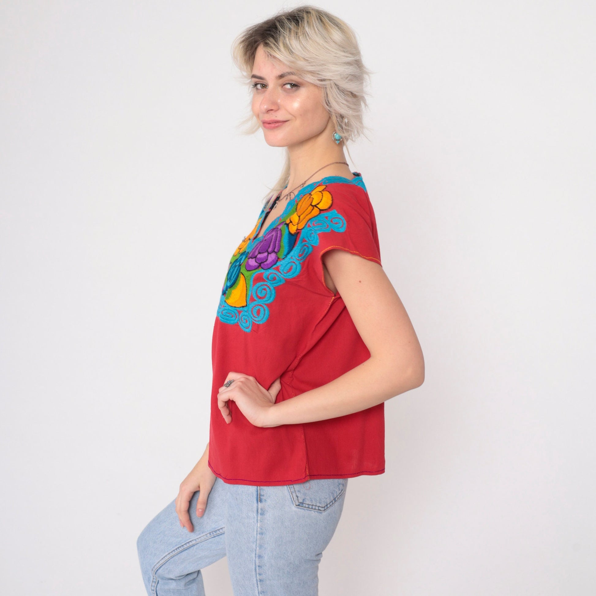 90s Mexican Embroidered Cotton Blouse Red Floral Short Sleeve Small