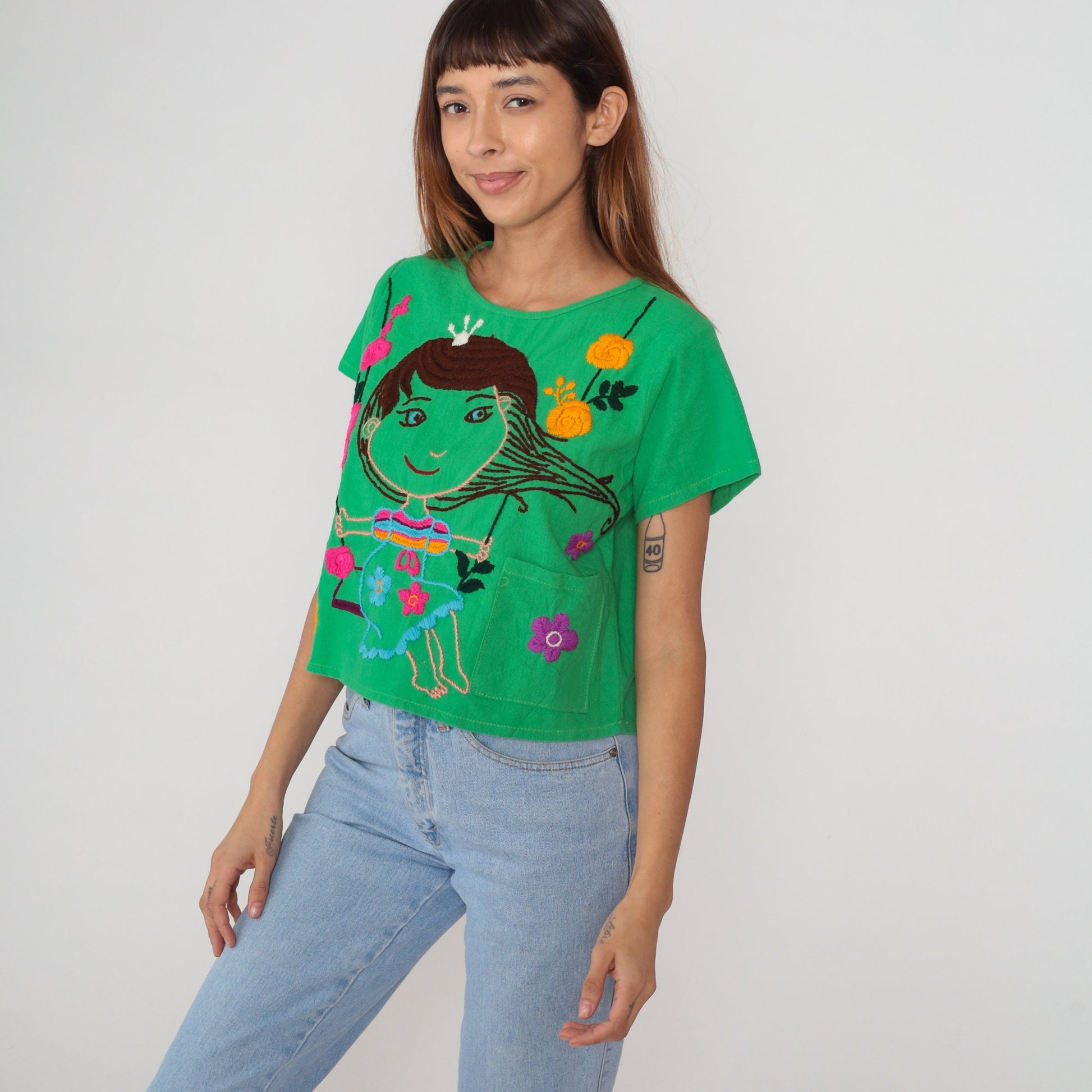 90s Green Embroidered Blouse Girl on Swing Floral Short Sleeve Cotton Medium