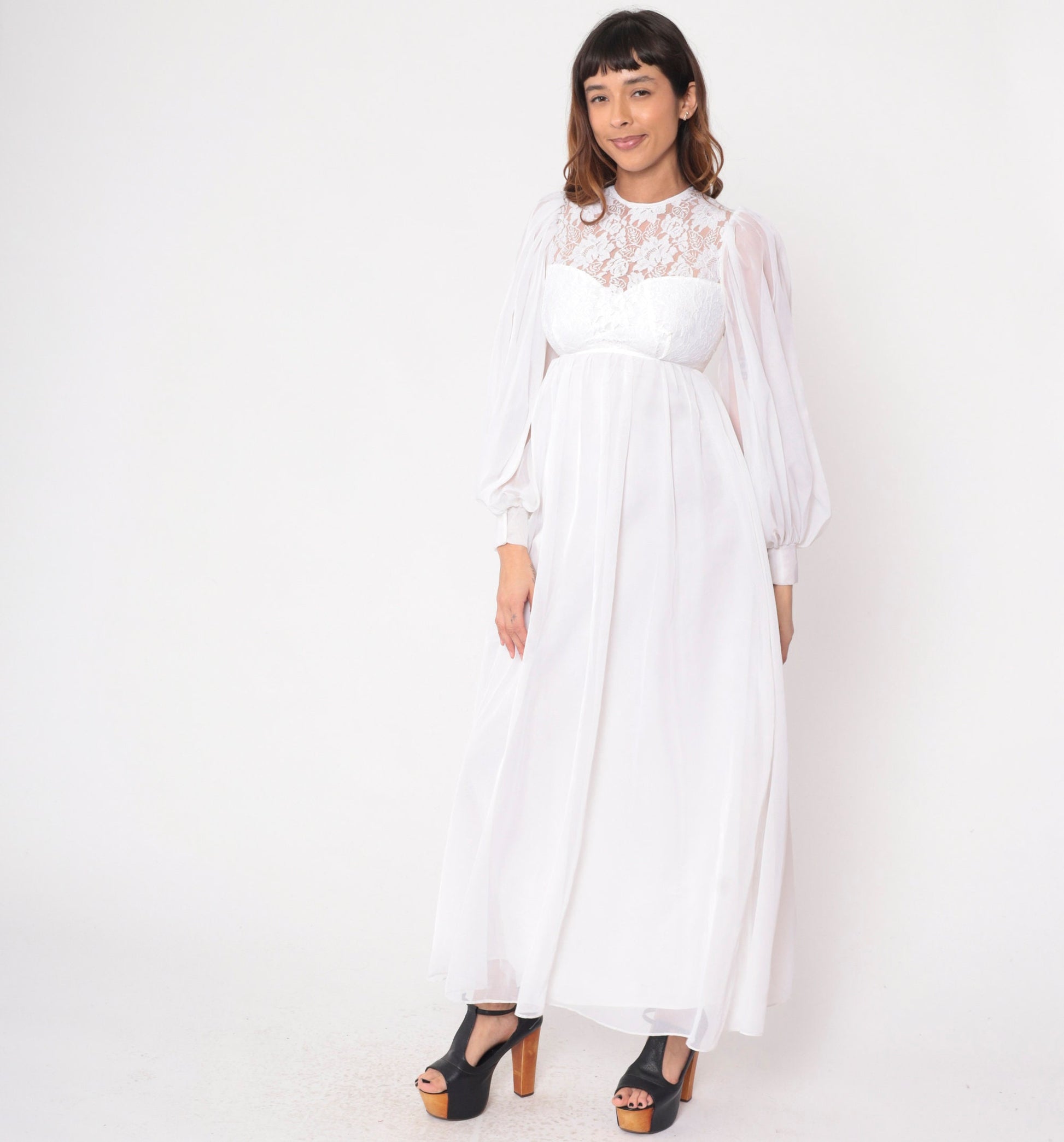 70s White Lace Maxi Wedding Dress Empire Waist Balloon Sleeve Sweetheart Neckline Extra Small