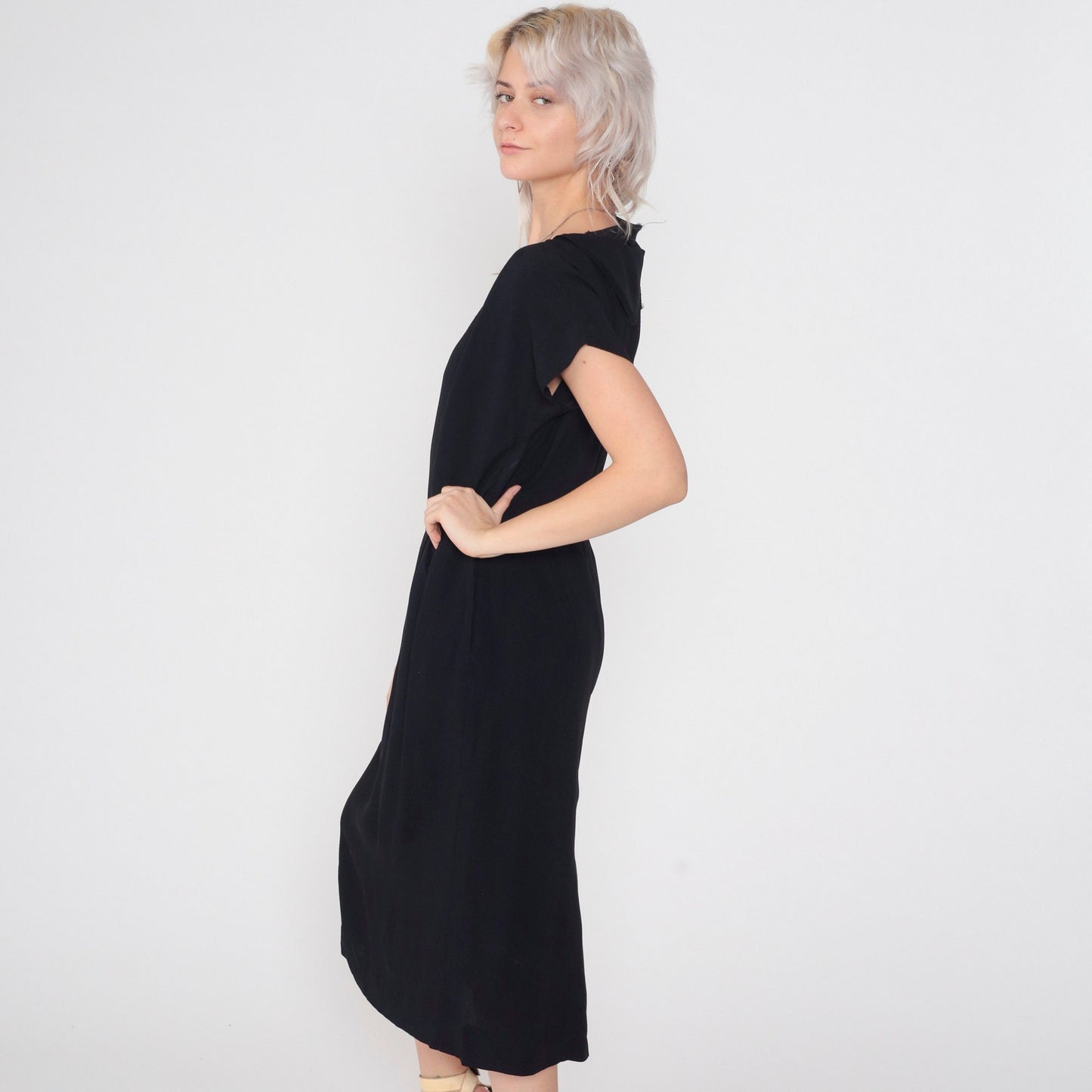 1950s Black Beaded Rhinestone V-Neck Midi Dress Short Sleeve Medium