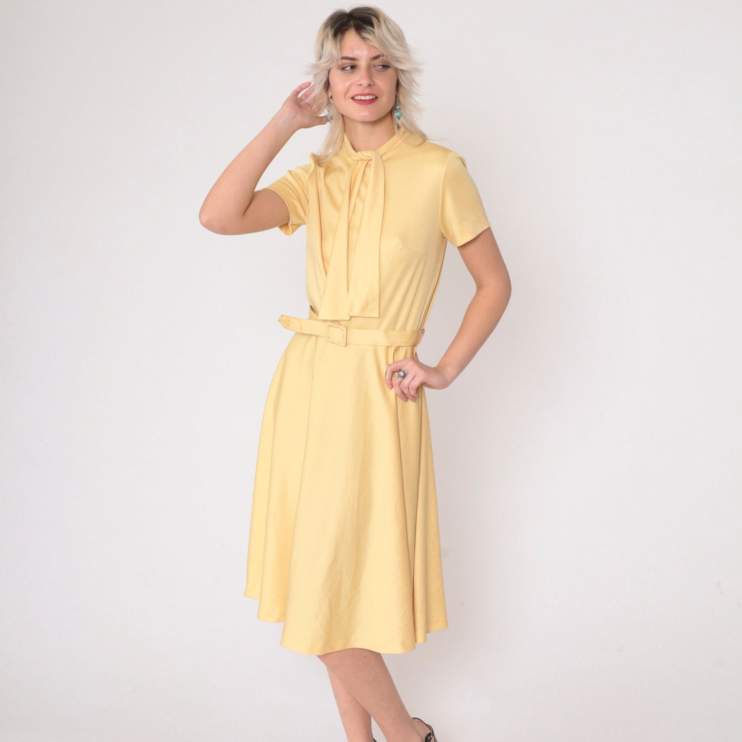70s Mod Ascot Dress Light Yellow Necktie Belted High Waist Midi Small