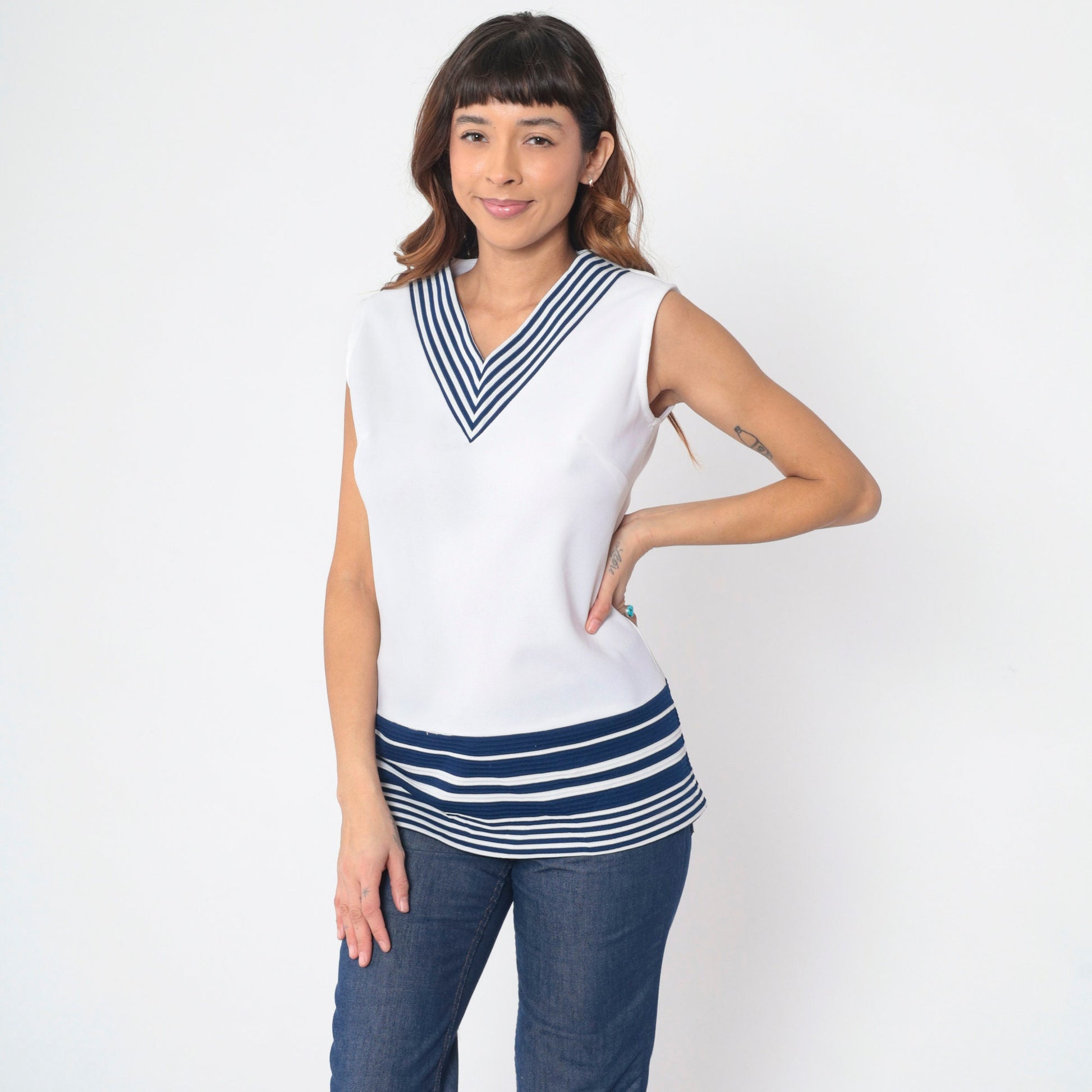 70s Nautical Striped V-Neck Tank Top White Blue Chevron Sleeveless Small