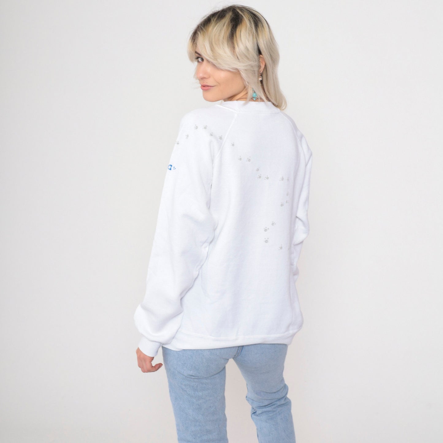 90s Hand Painted Cat Sweatshirt Lisa White Raglan Crewneck Medium