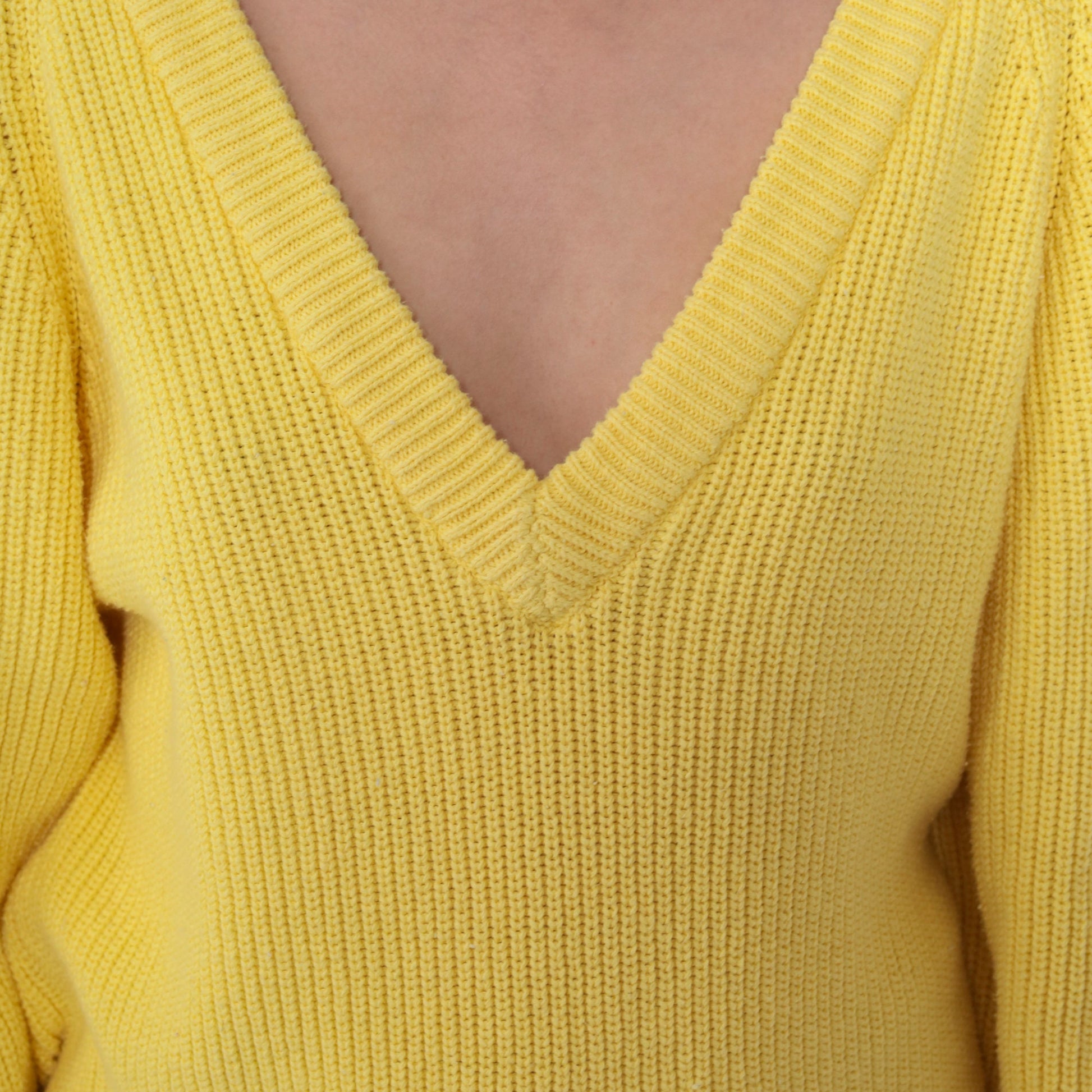 80s Yellow Cotton V-Neck Pullover Sweater Small S