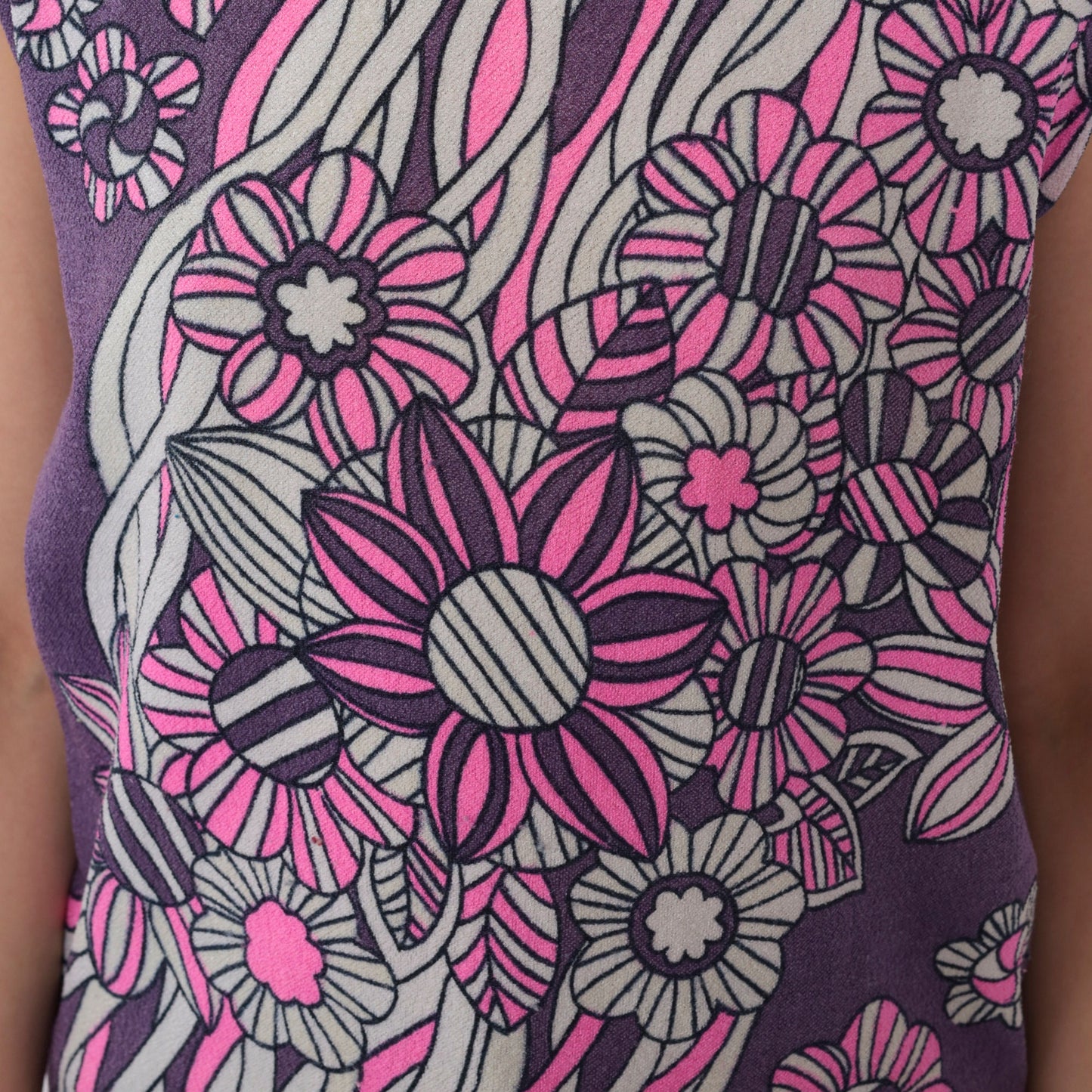70s Purple Floral Tank Top Mod Flower Print Sleeveless Blouse Medium