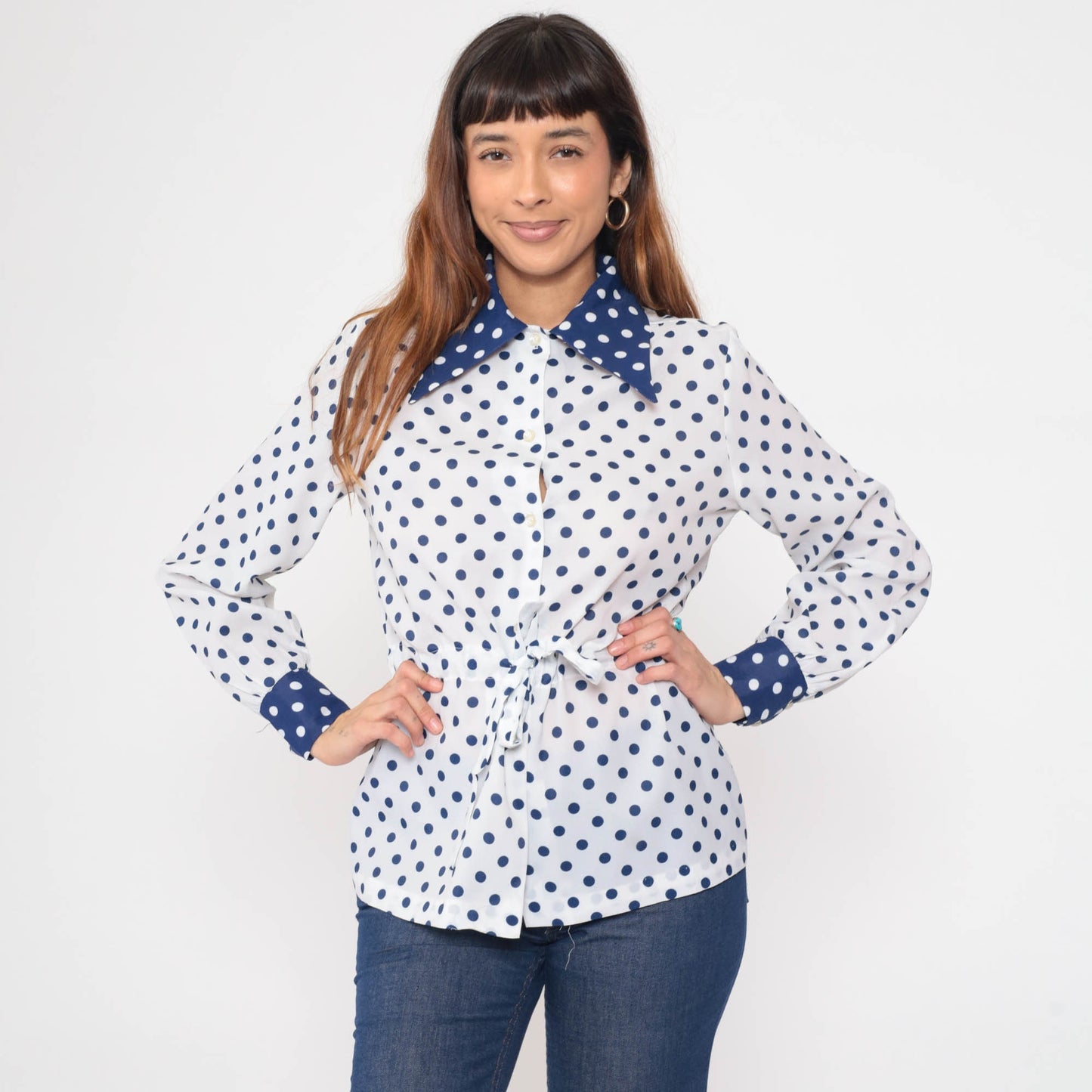 70s Polka Dot Button Up Blouse White Blue Dagger Collar Long Sleeve Medium
