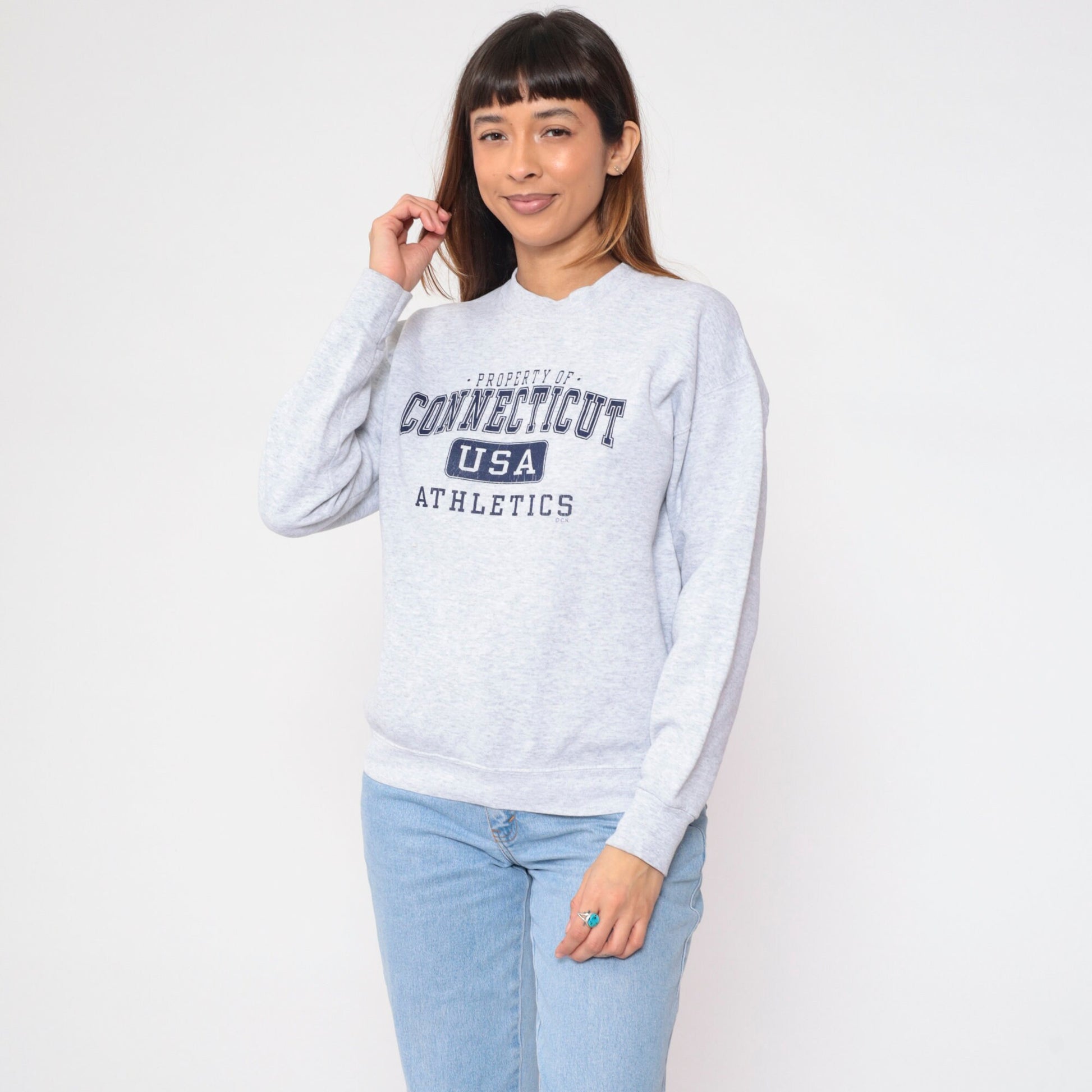 90s Connecticut USA Athletics Graphic Sweatshirt Light Heather Grey Medium M
