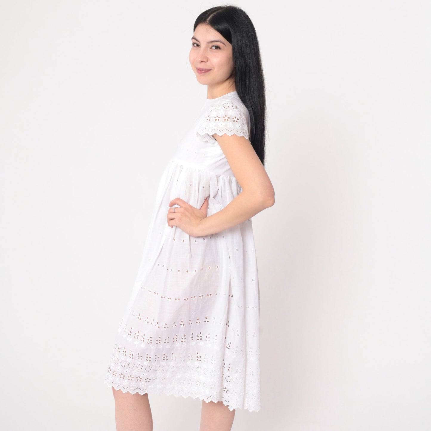 70s White Eyelet Lace Mini Dress Empire Waist Puff Sleeve XXS